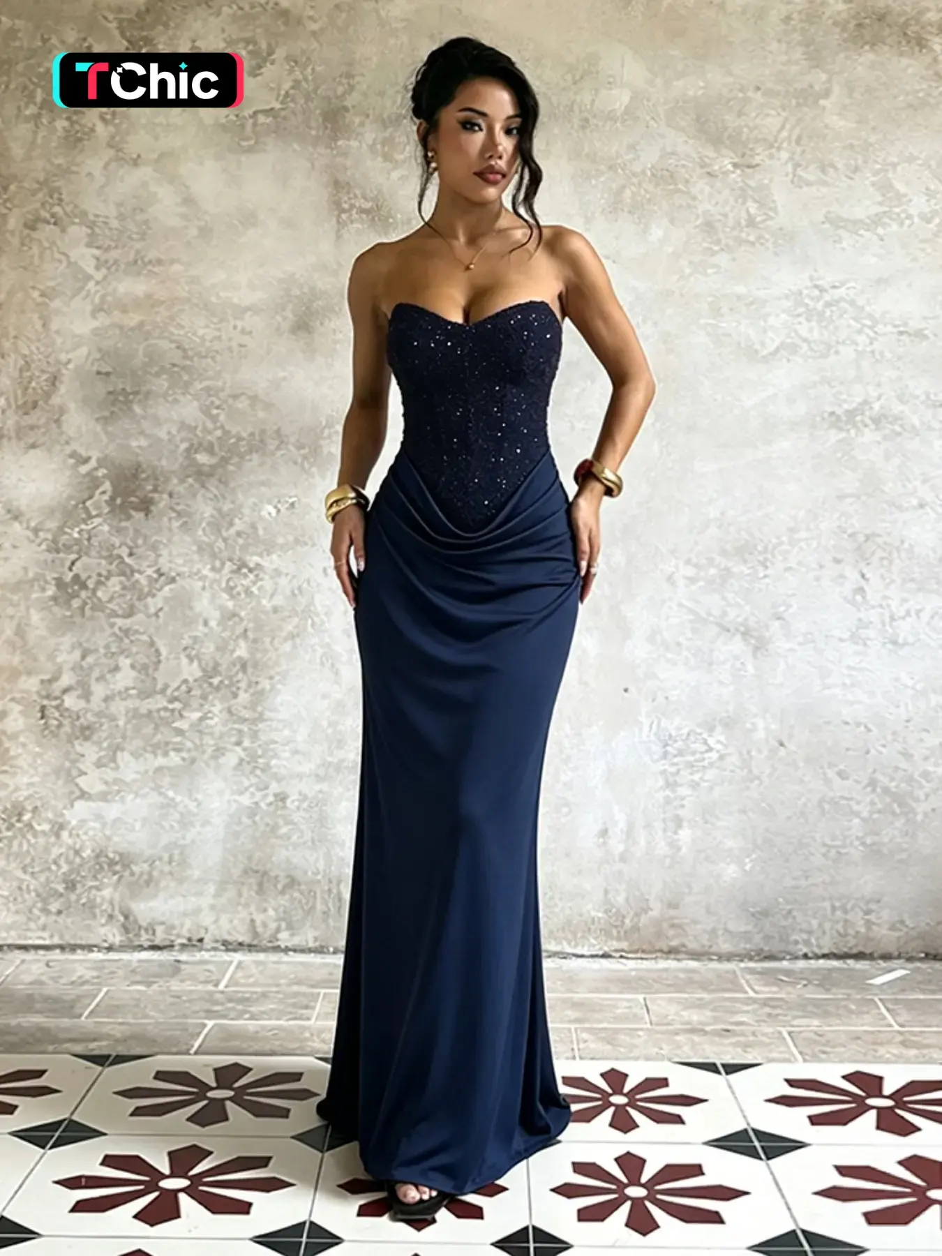 Textured Sequin Patchwork Halter Top Dress, Adjustable Waist Tie, Slimming Effect, Elegant Evening Gown, Formal Wear, Perfect for Special Occasions