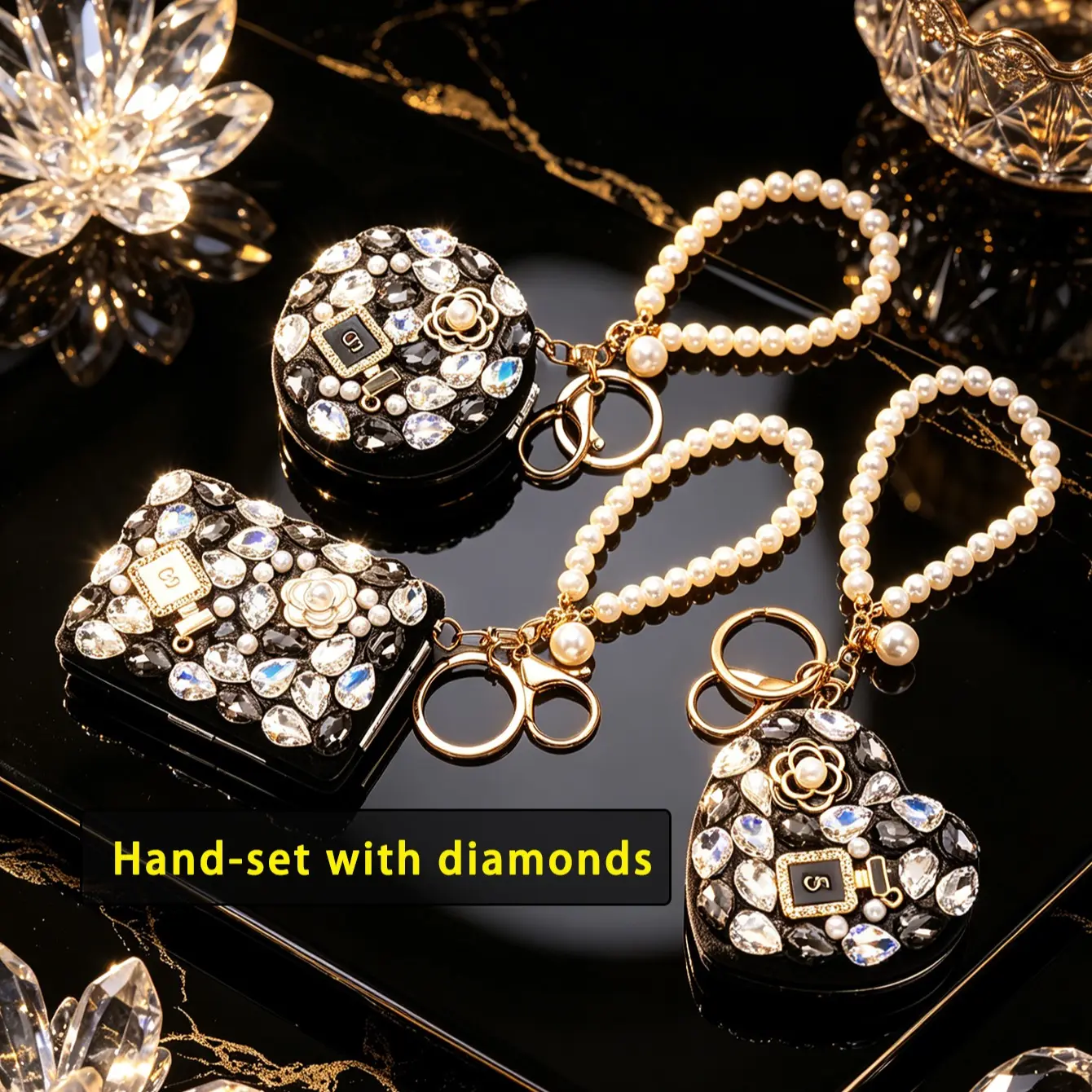 Handmade Rhinestone Makeup Mirror, Foldable Clay Rhinestone Vanity Mirror, Travel Makeup Mirror, Keychain Attached, Fashion Compact Mirror, Women's Beauty Accessory