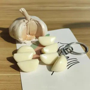 1:1 Simulated Garlic Clove Key Chain Women's Bag Charm Simulated Food Cart Key Chain Student Kids Couple DIY Accessories