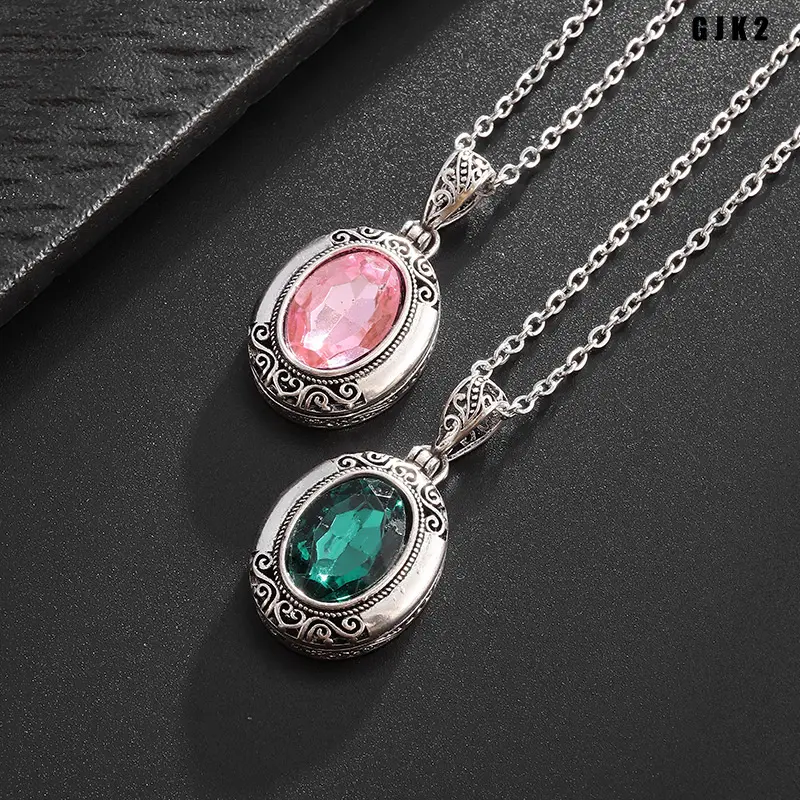 Women's Vintage Silver-Tone Oval Crystal Locket Pendant Necklace - Retro Antique Photo Box Charm, Boho Delicate Chain Casual Costume Jewelry, Ideal Birthday Holiday Gifts for Women