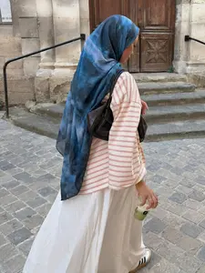 80x180cm Gradient Sun Protection Headscarf, Urban Street Beach Outing Hijab, Cool Tone Fashion Scarf for Stylish Looks