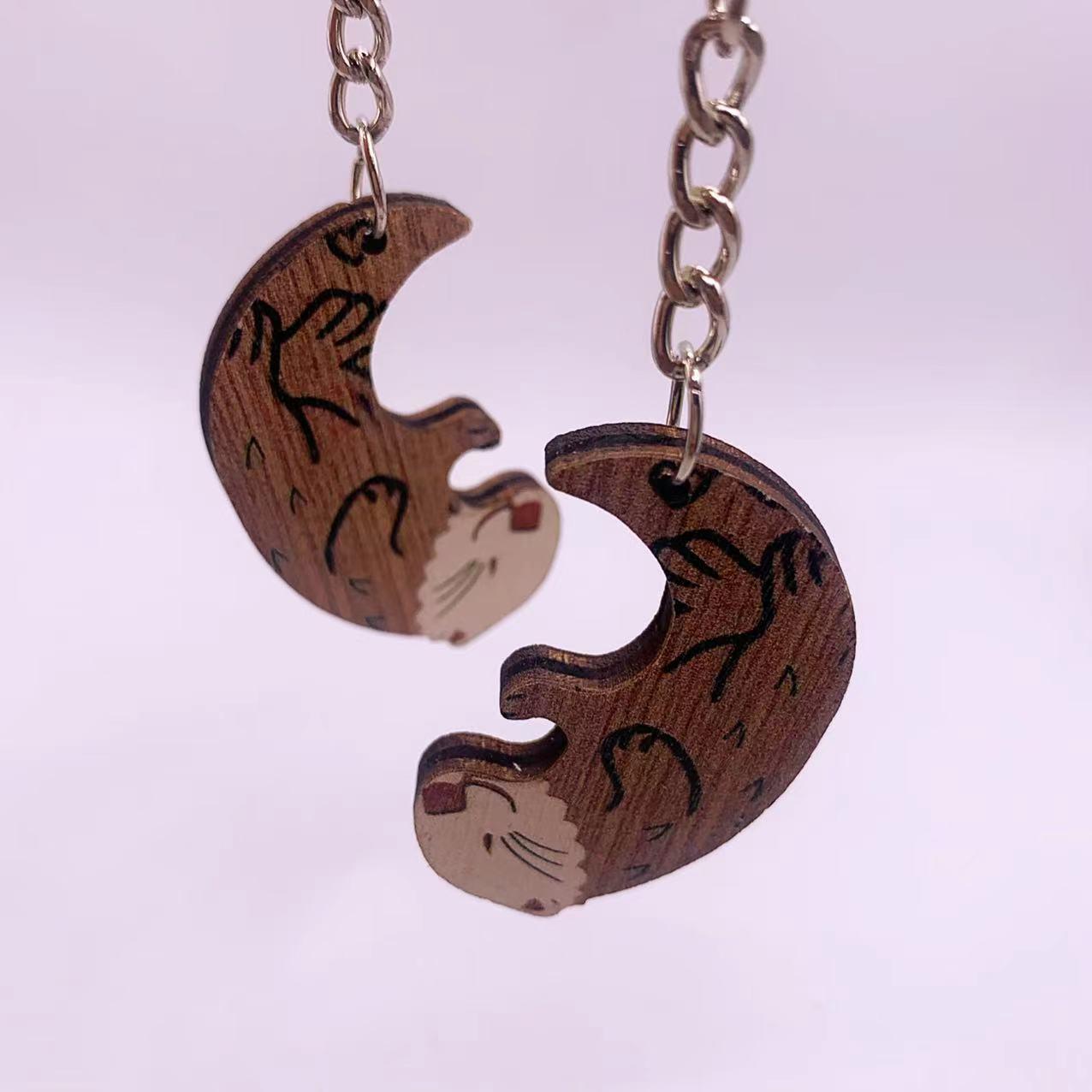 Otter Couple Design Keychain, Wooden Keychain, Cute Keychain for Couple, Keychain Kawaii, Matching Puzzle Keychain for Bag Car Phone, Fashion Accessories for Men & Women