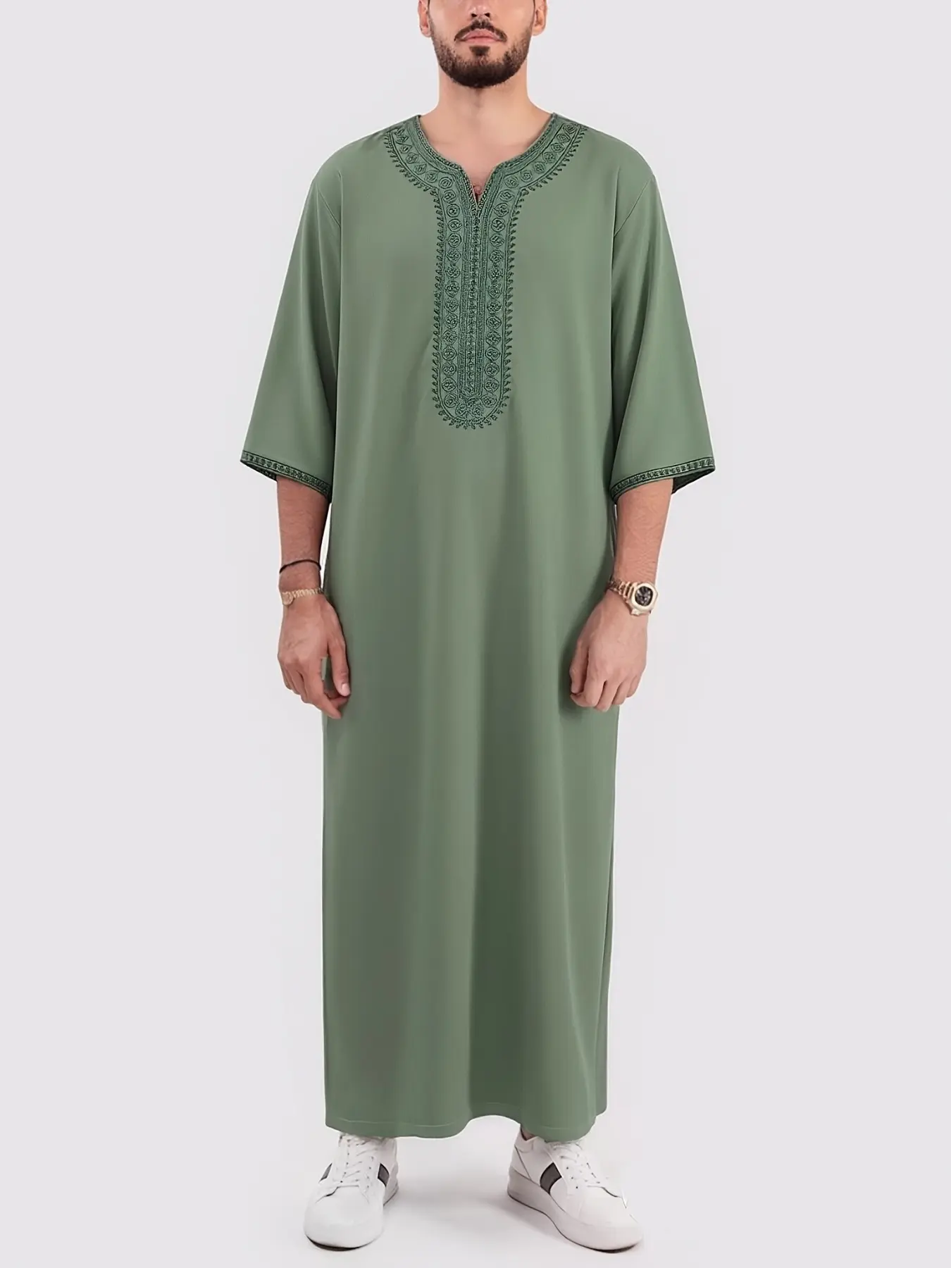 Breathable Muslim Men's Long Robe, Vintage Embroidered Design, Comfortable for Daily Wear and Festivals, Soft and Skin-Friendly Material
