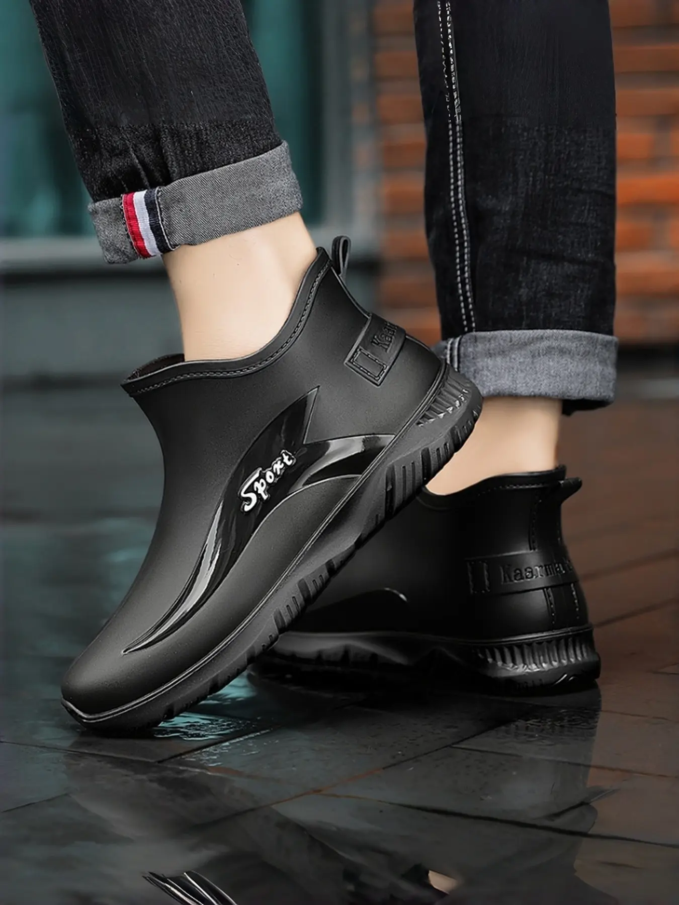 Men's Trend Low Cut Closed Outdoor Rain Boots, Slip On Round Toe Urban Commute Fashion Work Rubber Footwear
