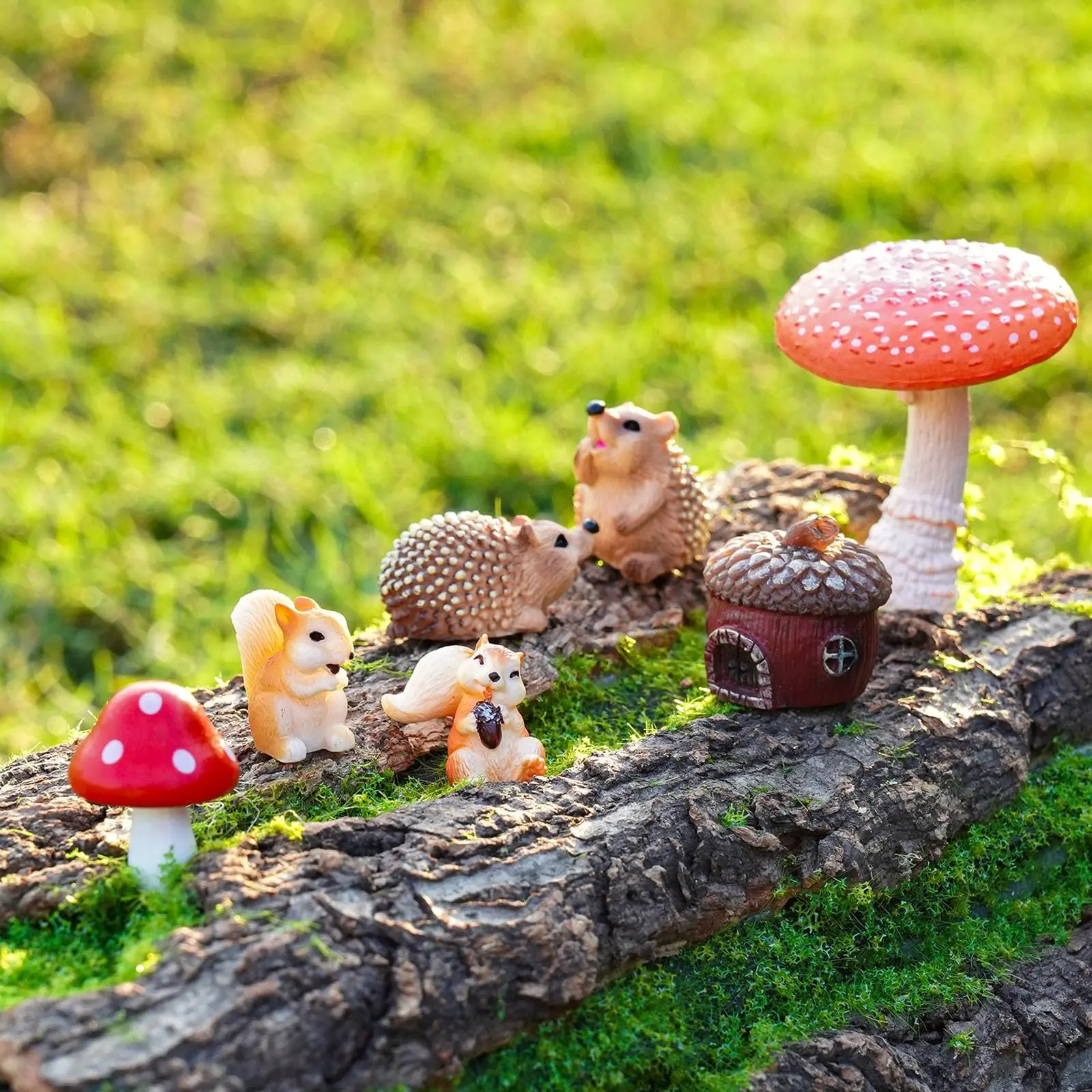 Garden Fairy Accessories Set, 7 Resin Squirrel and Hedgehog Statues, Acorn and Mushroom Decor, Handmade Miniature Garden Decorations