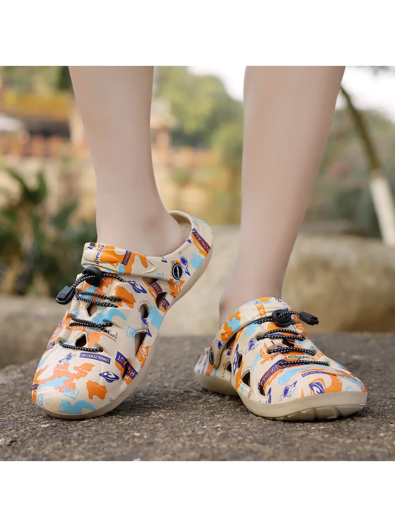 Camouflage printing men 's EVA hole shoes breathable light shoes two wear casual slippers