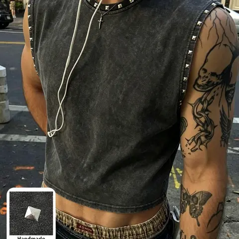 Men's and women's versions of a water-washed, black, studded, sleeveless cotton-blend short vest with handmade stud decorations, a streetwear-style casual punk T-shirt, a casual round-neck vest, dark, aesthetic outfit, Z-generat Classic Tank