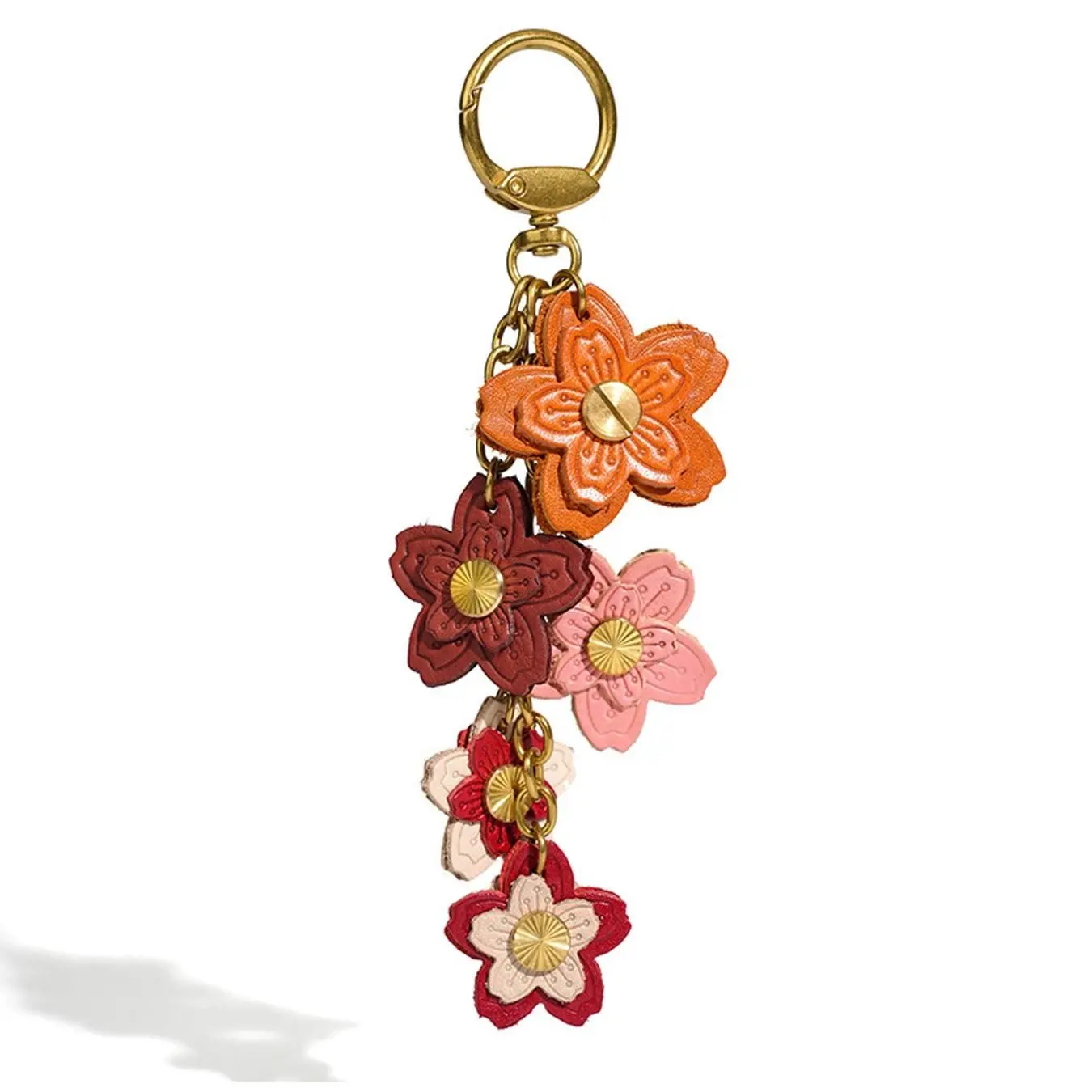 Leather Flower Bag Charm Set for Women, PCS Handmade Vegetable-Tanned Leather Purse Charms, Cute Daisy Purse Charm, Aesthetic Bag Accessories for Handbags Backpacks and Keys