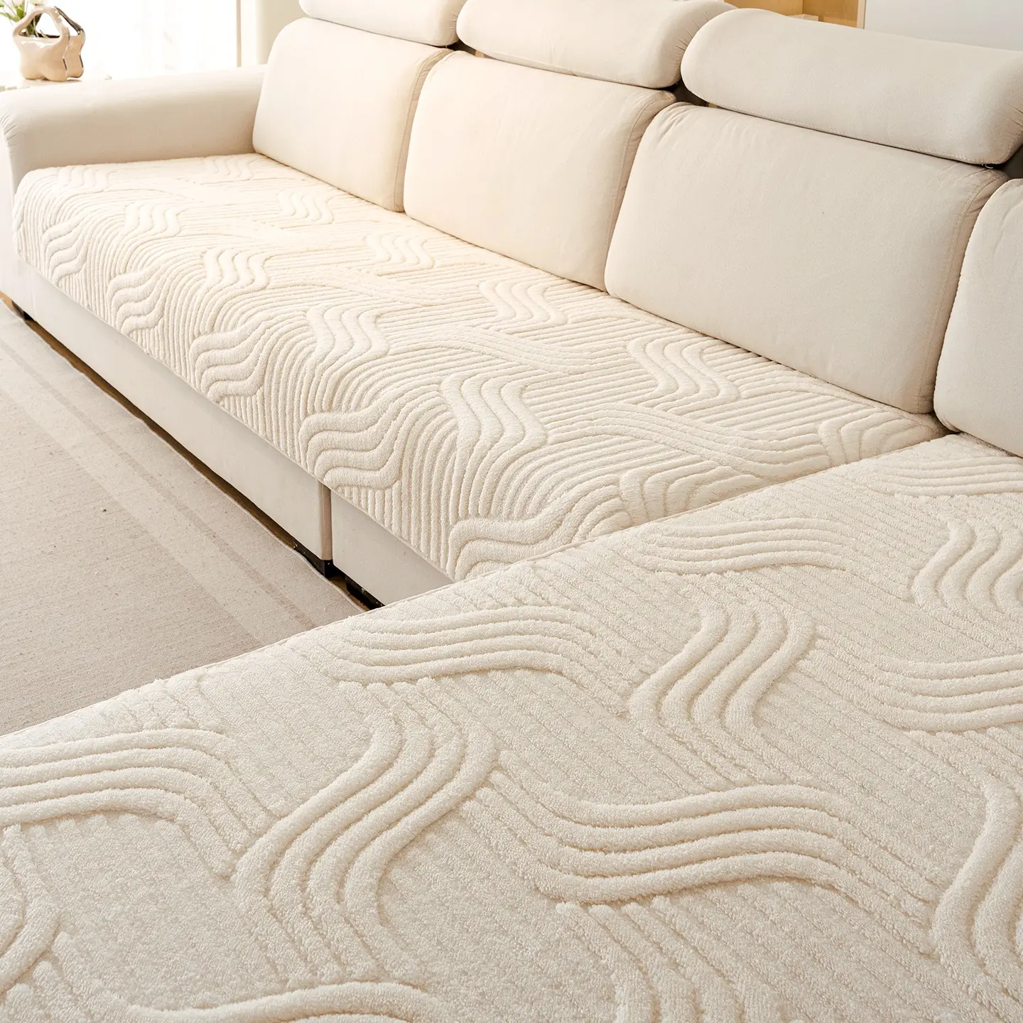 Luxurious Plush Sofa Covers Set of Two, Non-Slip Durable Soft Comfortable Sofa Pads, Pet-Friendly Thick Velvet Sofa Protector, Home Decor, Soft Furnishing