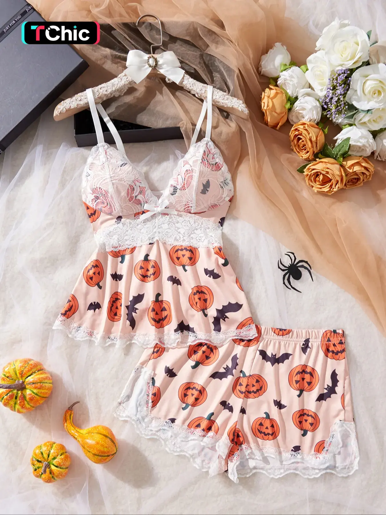 Halloween Theme Women's Pajama Set, Casual Comfortable Tank Top and Elastic Shorts, All Season Ladies Sleepwear, Heart Pattern, Birthday Gift, All Seasons Loungewear