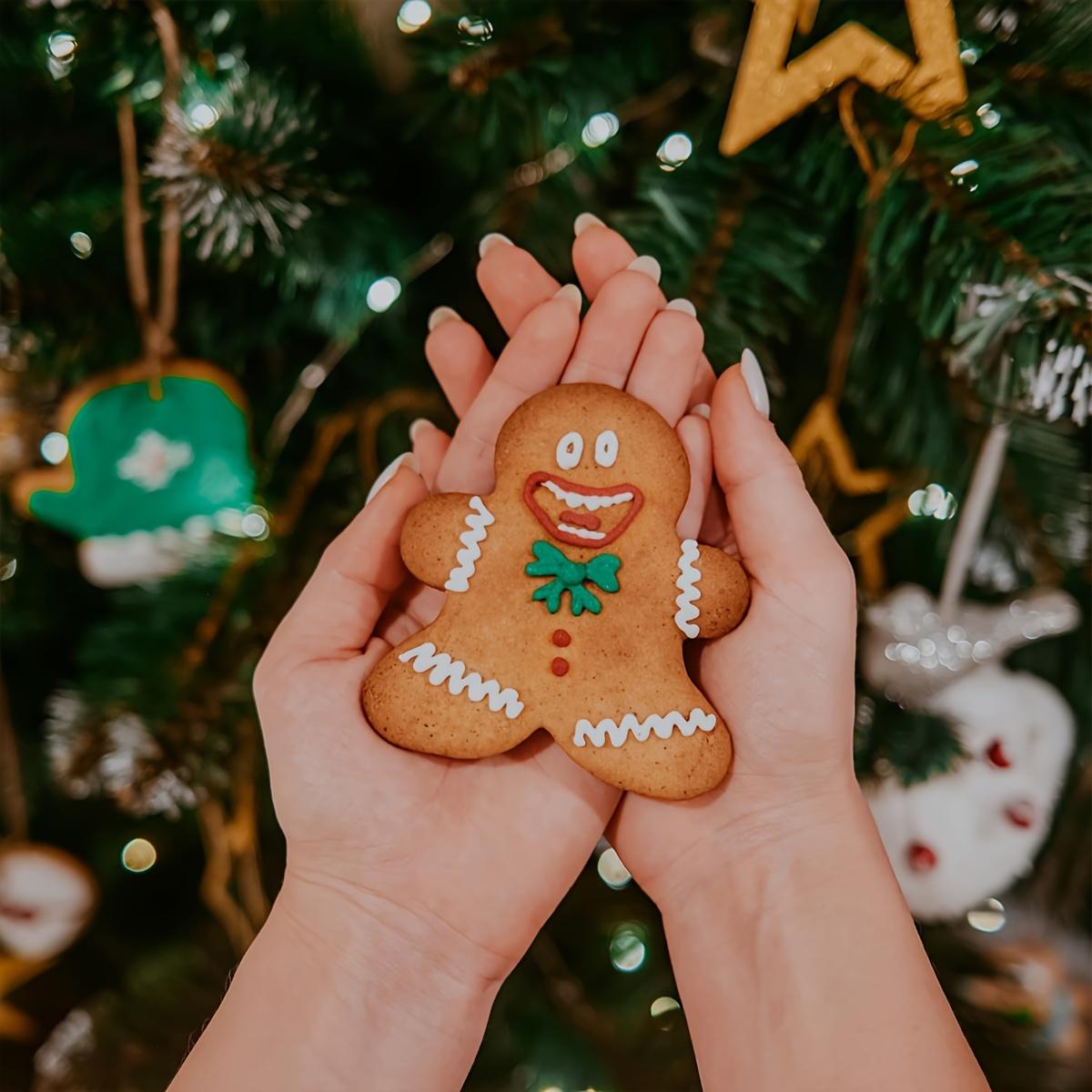 5pcs Christmas Gingerbread for Man Cookie Cutter Set, Including Christmas Tree, Snowflake, and Snowman Stainless Steel Cake Molds, Baking Tools