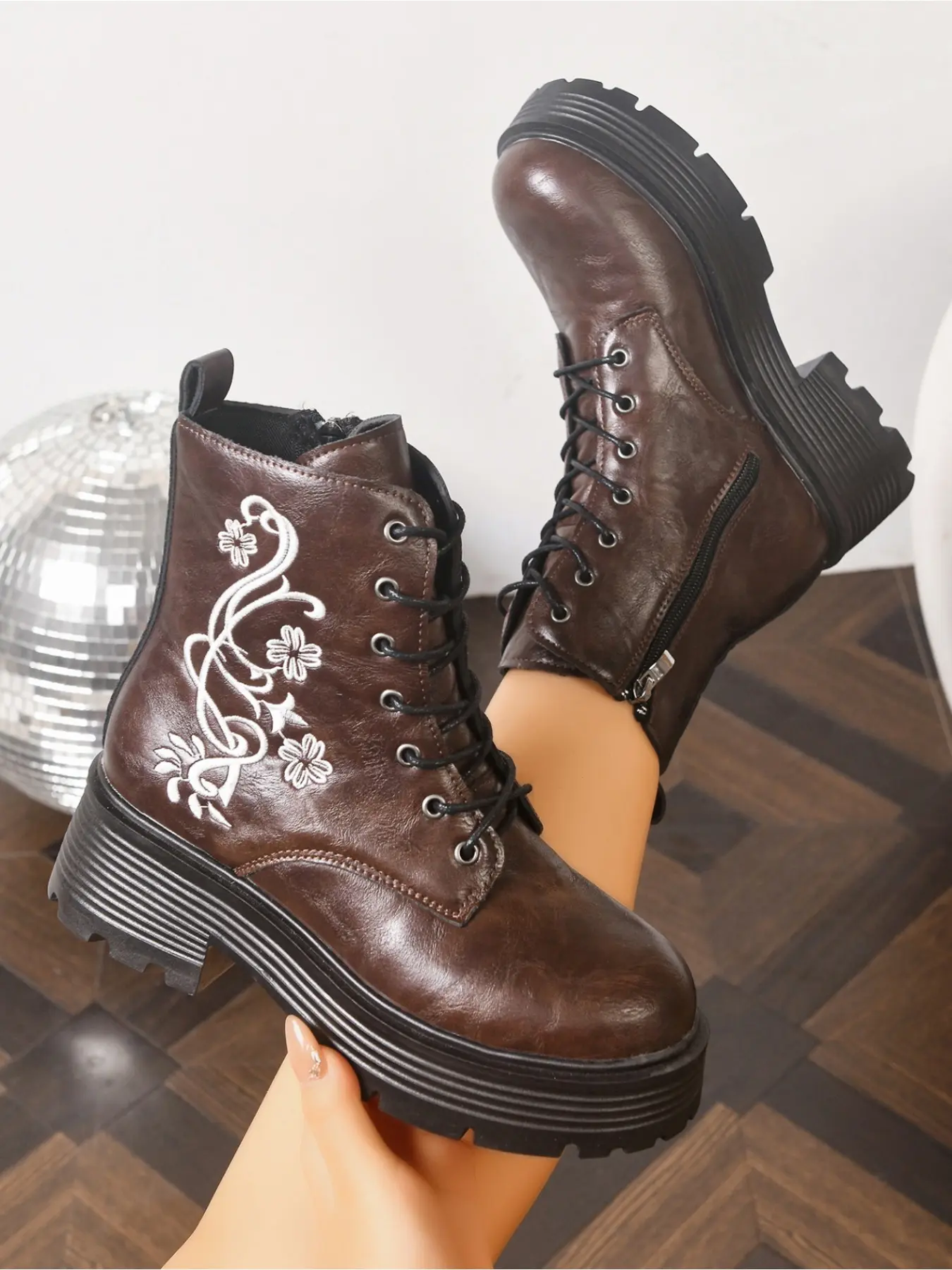 Women's Floral Embroidered Platform Ankle Boots Vintage Distressed Faux Leather Lace Up Side Zip Height Increasing Boots