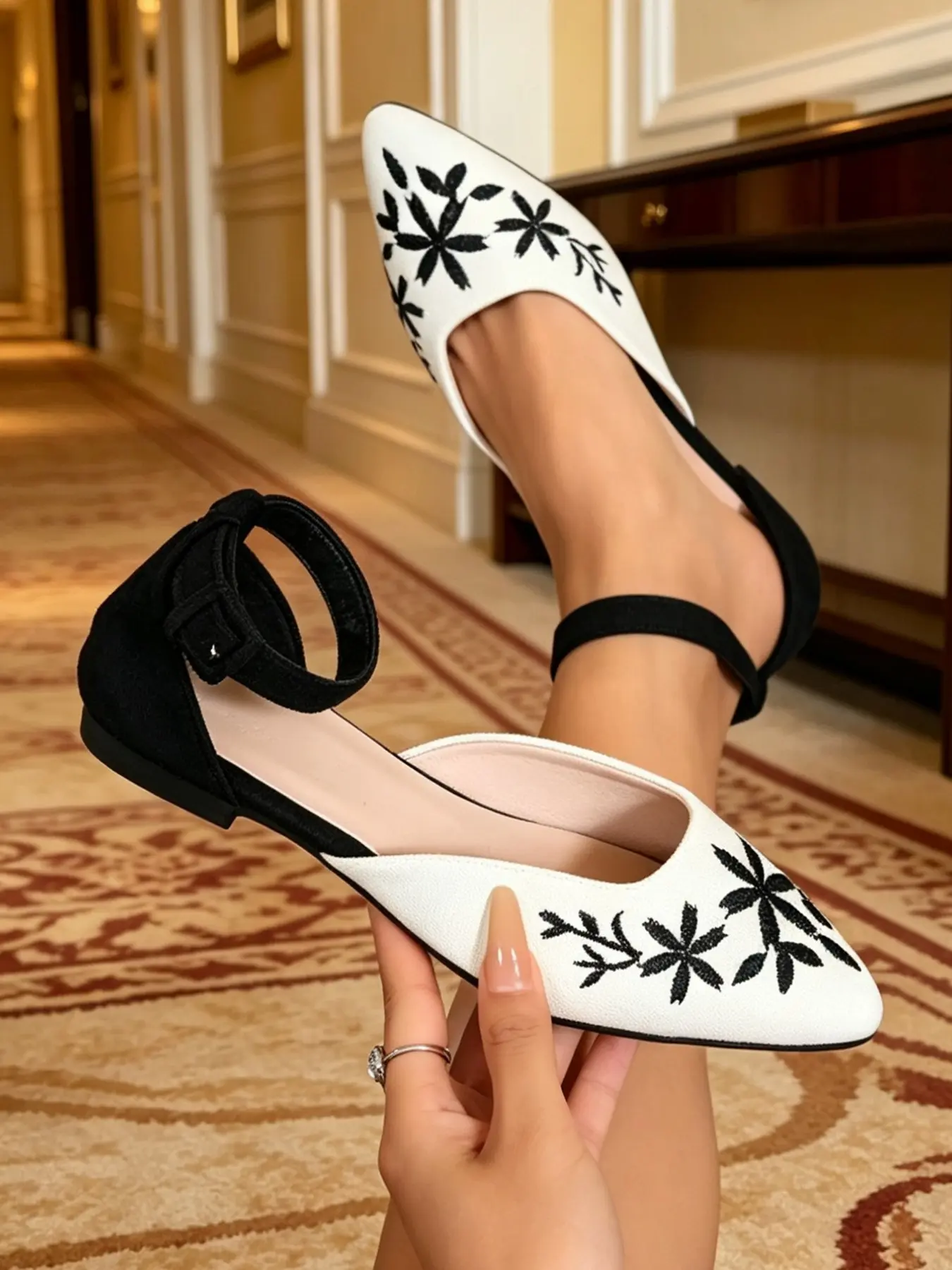 Vintage Floral Embroidered Colorblock Backless Sandals, Soft Sole Hanfu Qipao Versatile Women's Pointed Toe Shoes