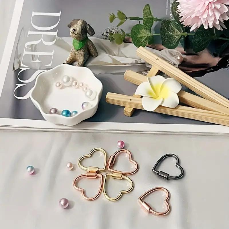 Heart-Shaped Climbing Clip Buckle, 8-Piece Multi-Purpose Climbing Clip Buckles, Carabiners for Leashes, Climbing Hook Buckles for Outdoor Camping, Hiking, Fishing Trips, Dog Rope Clips, Hook Carabiners, Hook Holders