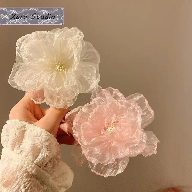 Sweet Fairy Floral Hairpin for Women, Mesh Flower Side Clip with Plastic Stamen Detail, Bangs Decor for Seaside Vacations, Stainless Steel, Female, Coastal, Hair Clips, Exquisite Stamen Edge Design, Great For Bangs Decor, Seaside Trip, Stamen Edges
