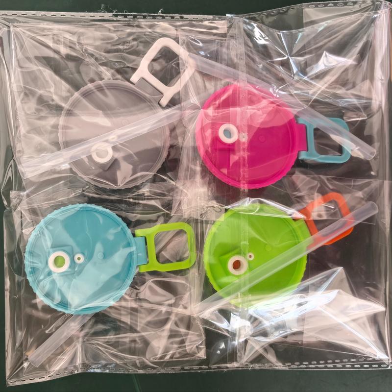 Reusable Silicone Drink Lid, Leak-Proof Design for Home Travel Outdoor Kitchen Use, Colorful Set of 4 Beverage Caps, Drinkware Lid