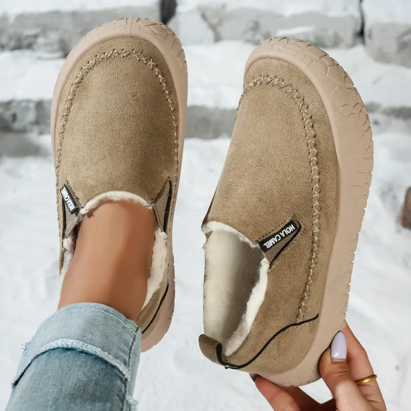 Vintage Hand-Stitched Fleece Shoes for Women, Thickened Plush Anti-Slip Soft Sole, Casual Winter Outerwear, Small Size