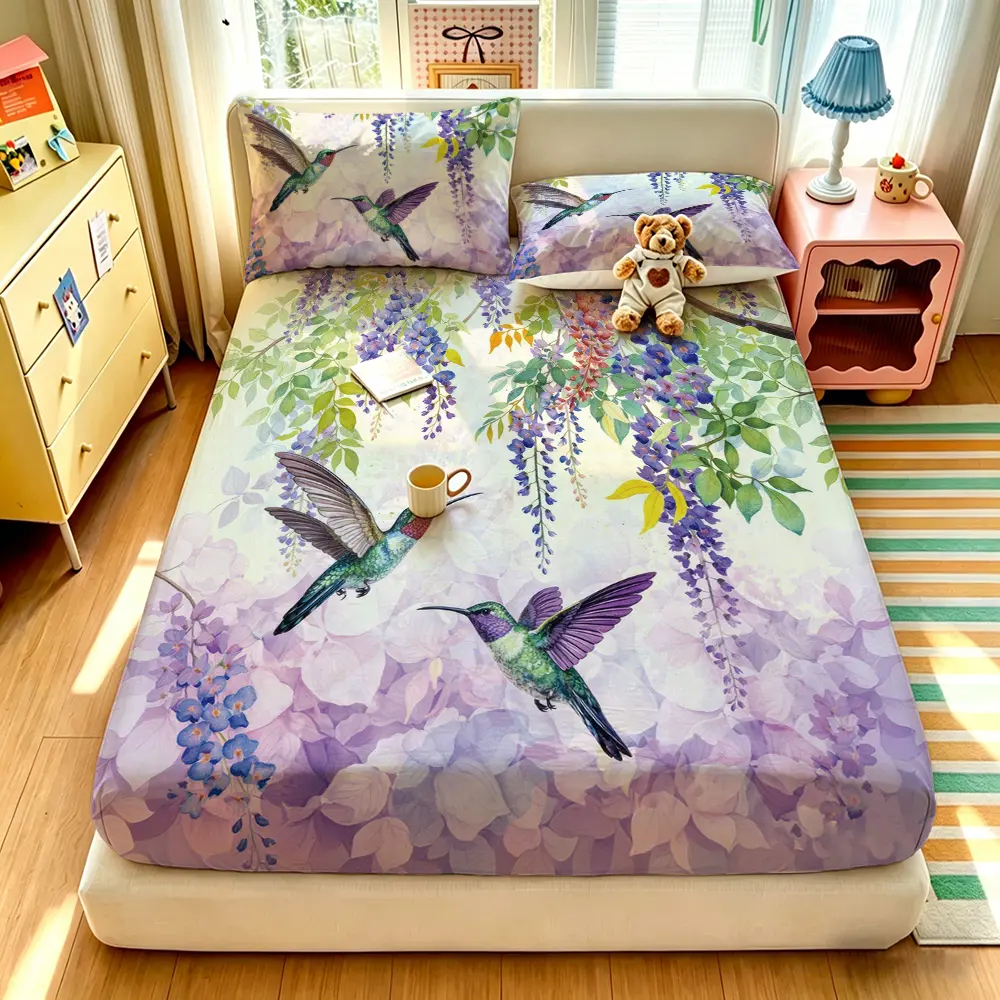A 3-piece bedding set with hummingbird and wisteria flower patterns, including one bedspread and two pillowcases, without a filling. The bedspread is soft and comfortable, with a deep pocket design, making it a perfect gift option.