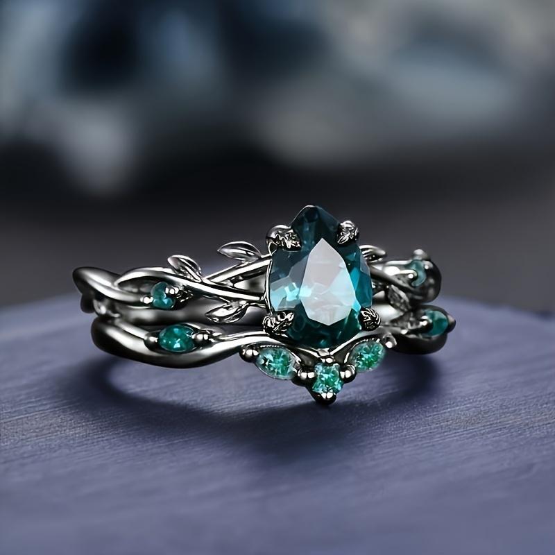 925 Sterling Silver Elegant Gothic Black Ring with Synthetic Emerald Grape Pear Design, Birthday Stone, Christmas Theme, Suitable for Daily and Party Occasions, Seasonal Jewelry Gifts