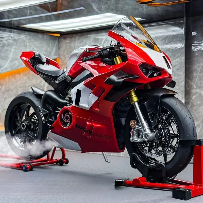 1/7 Scale V4r Dynamic Alloy Motorcycle Model, Full Metal Body, Precision Details, Collectible Replica, High-Quality Gift for Motorbike Enthusiasts