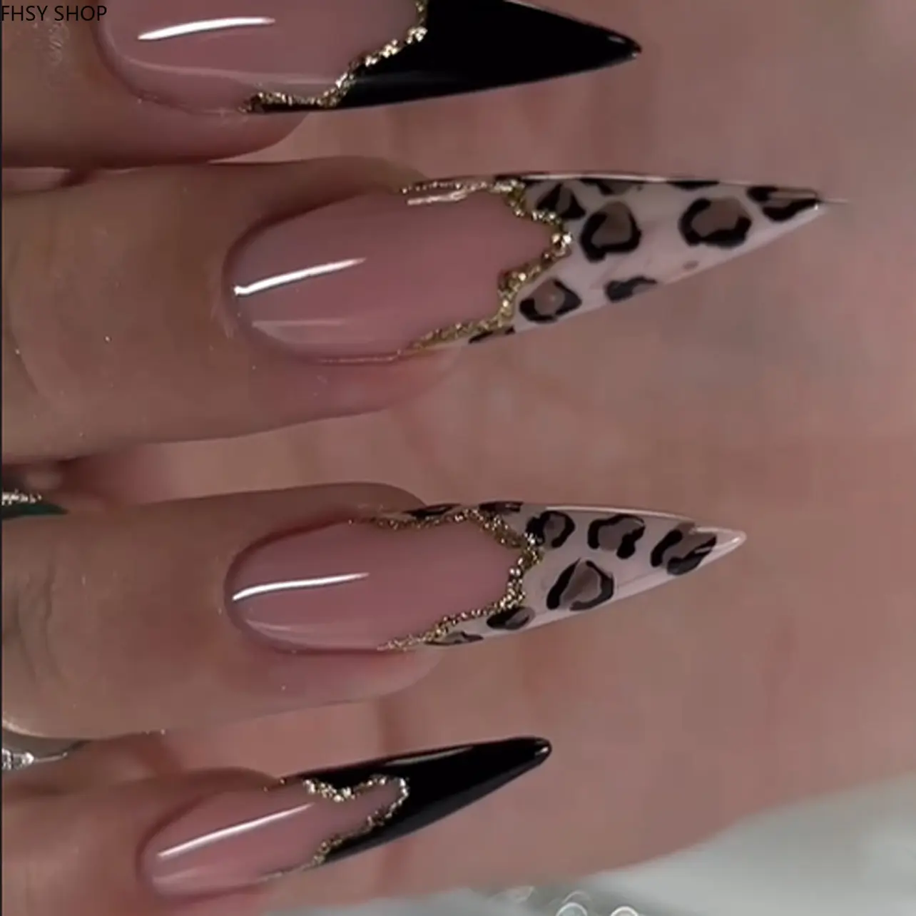 24Pcs Long Stiletto Leopard Press-On Nails, Black French Tip with Wild Leopard Accents, Super Sharp Stiletto Fake Nails for Women, Fall Winter Hot Sale Cross-Border Nail Art