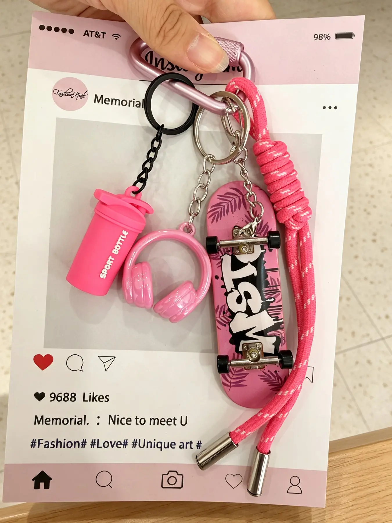 Aesthetic Street Style Keychain Set, Mini Finger Skateboard, Sport Bottle & Headphone Pendants, Colorful Braided Lanyard with Carabiner, Cool Backpack Ornament, Back‑to‑School Gift for Teenagers