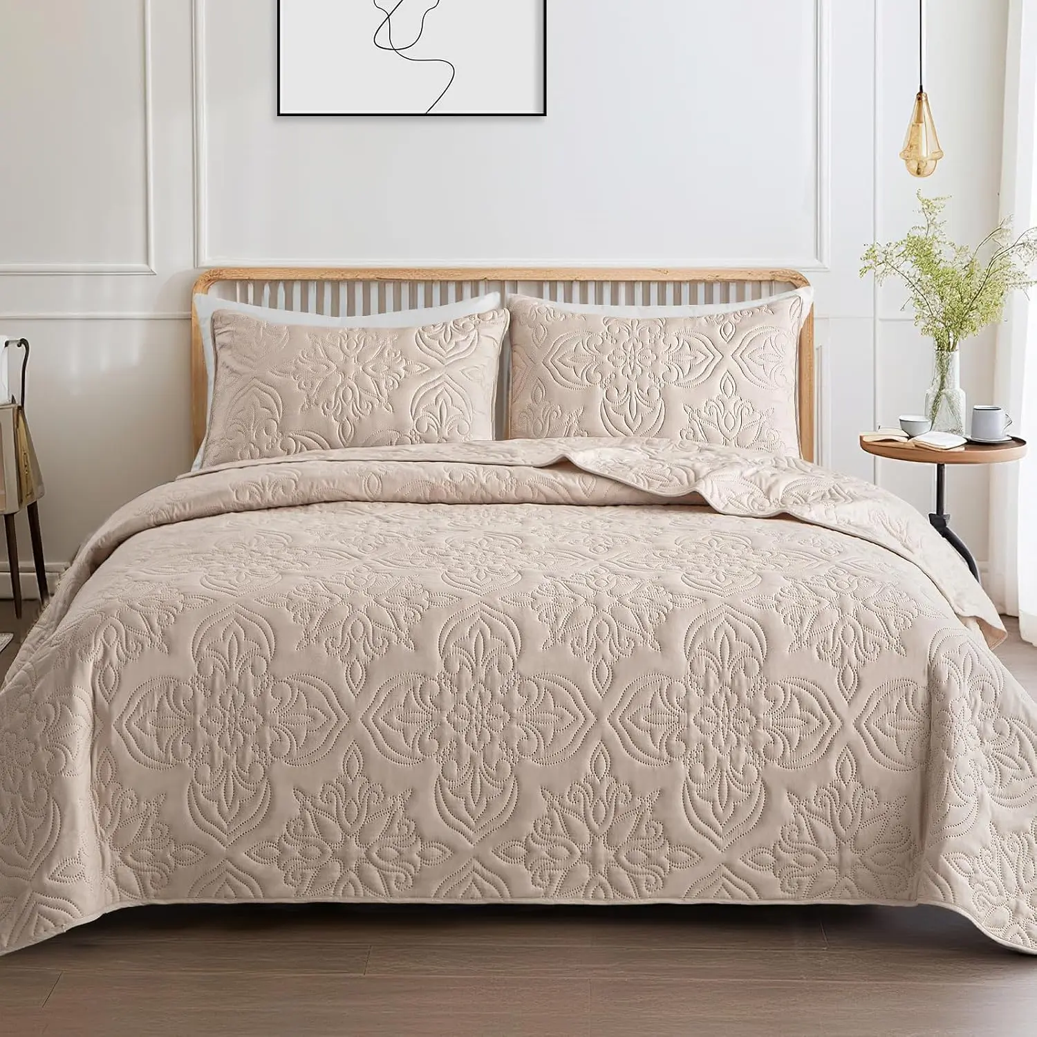 Vintage Damask Soft Reversible Bedspread Set - Queen/Full Size, Lightweight Coverlet with 2 Pillow Shams, Brich Beige, Ideal for Living Room Decor & Bedroom Use