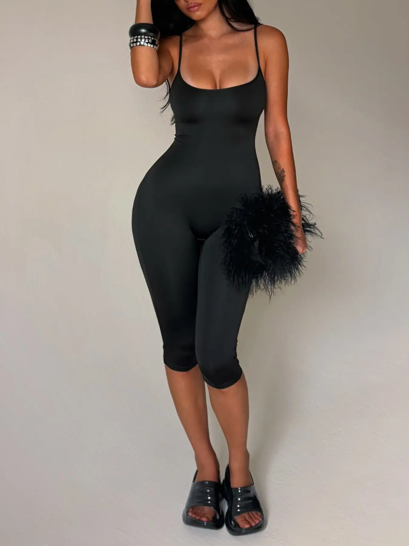 Black Capri Jumpsuit Women Spaghetti Strap Bodycon Romper Slim Fit Cropped Leggings One Piece Catsuit Stretchy Y2K Chic Going Out Clubwear Party Streetwear Fashion