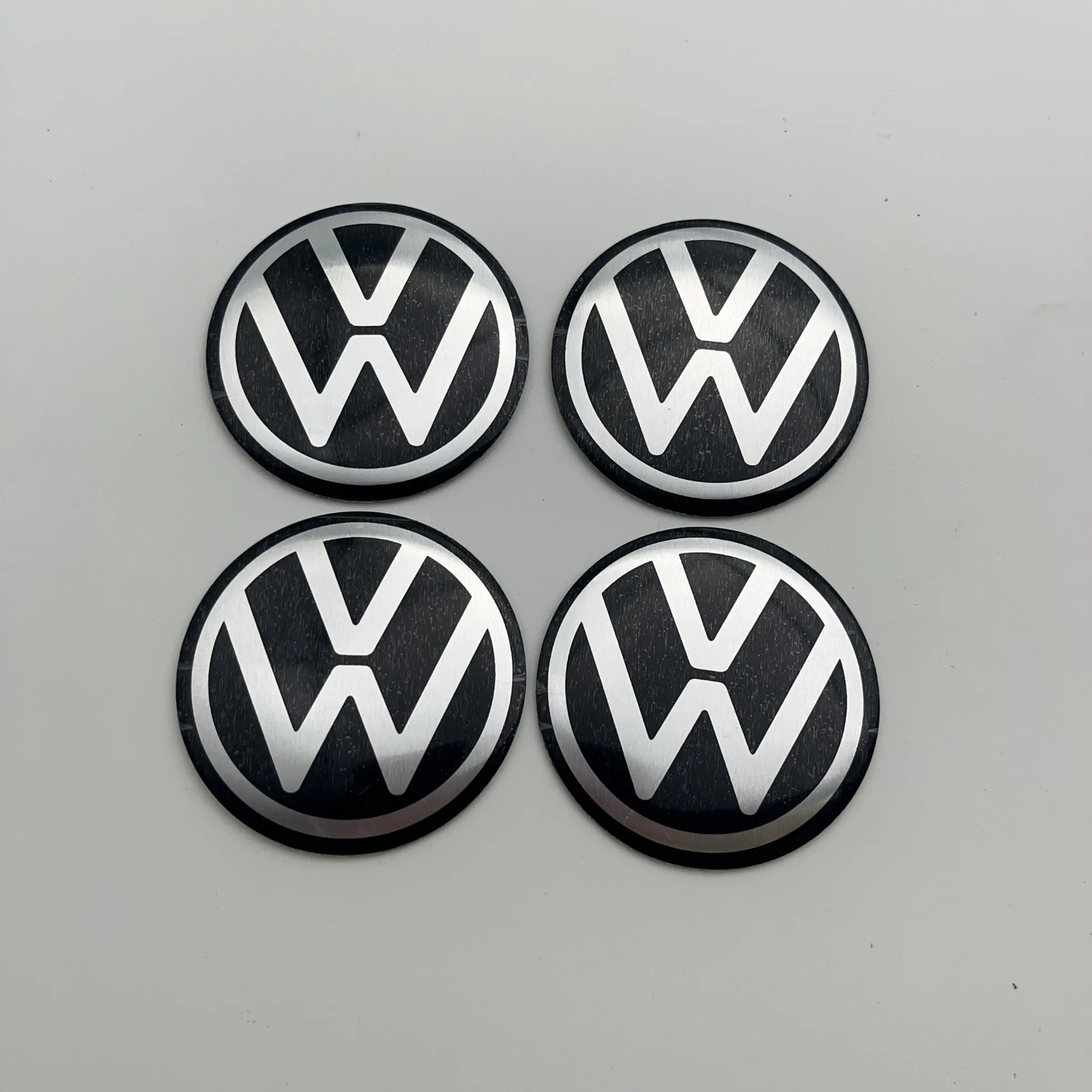 4pcs New Volkswagen HUB Cap Stickers, Car Modification Tire Center Cover Emblem 56mm, Volkswagen New Logo HUB Cap Decal Decorative Sticker, Car Decals