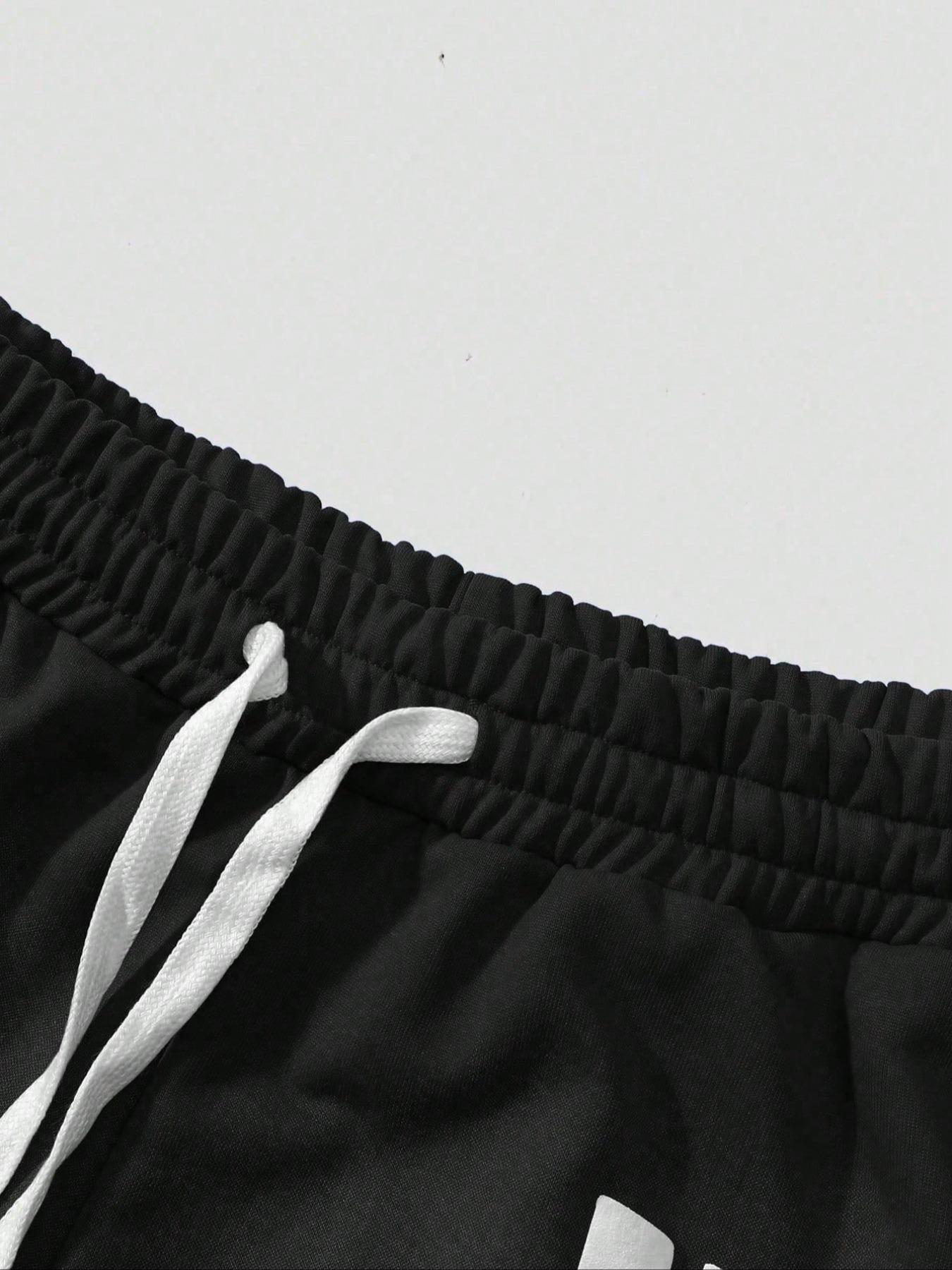 Two-Piece Set Men's Star Print Knit Short Sleeve Tee & Drawstring Waist Shorts Set, Regular Fit Casual Round Neck T-shirt & Track Shorts, Men's Summer Clothes