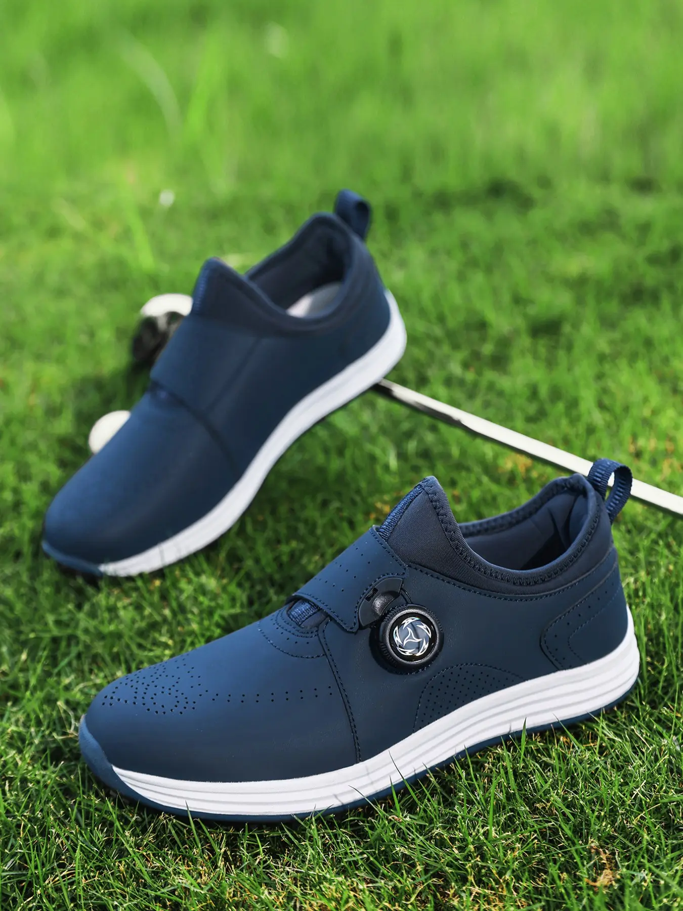 Unisex Golf Shoes with Button Closure, Waterproof PU Leather, Breathable Design, Anti-Slip Sole, Ideal for All Seasons
