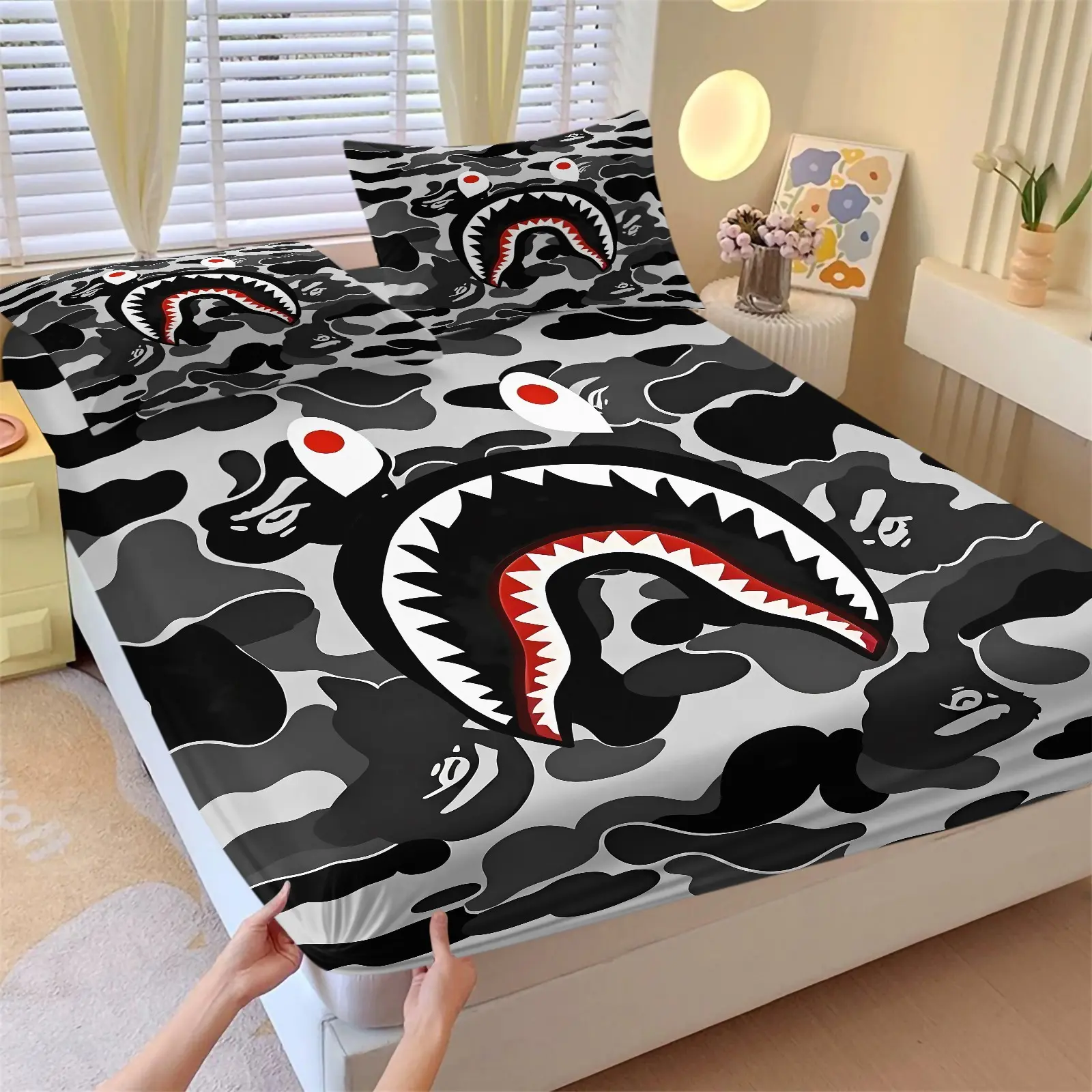 Cool Streetwear Black‑Grey Camo Shark Mouth Fitted Sheet Set (1 Fitted Sheet + 2 Pillowcases), Soft Breathable Deep Pocket Mattress Cover, Bold Camouflage Shark Graphic Printed Bedding, Ideal Home Decor & Gift for Street Culture Enthusiasts