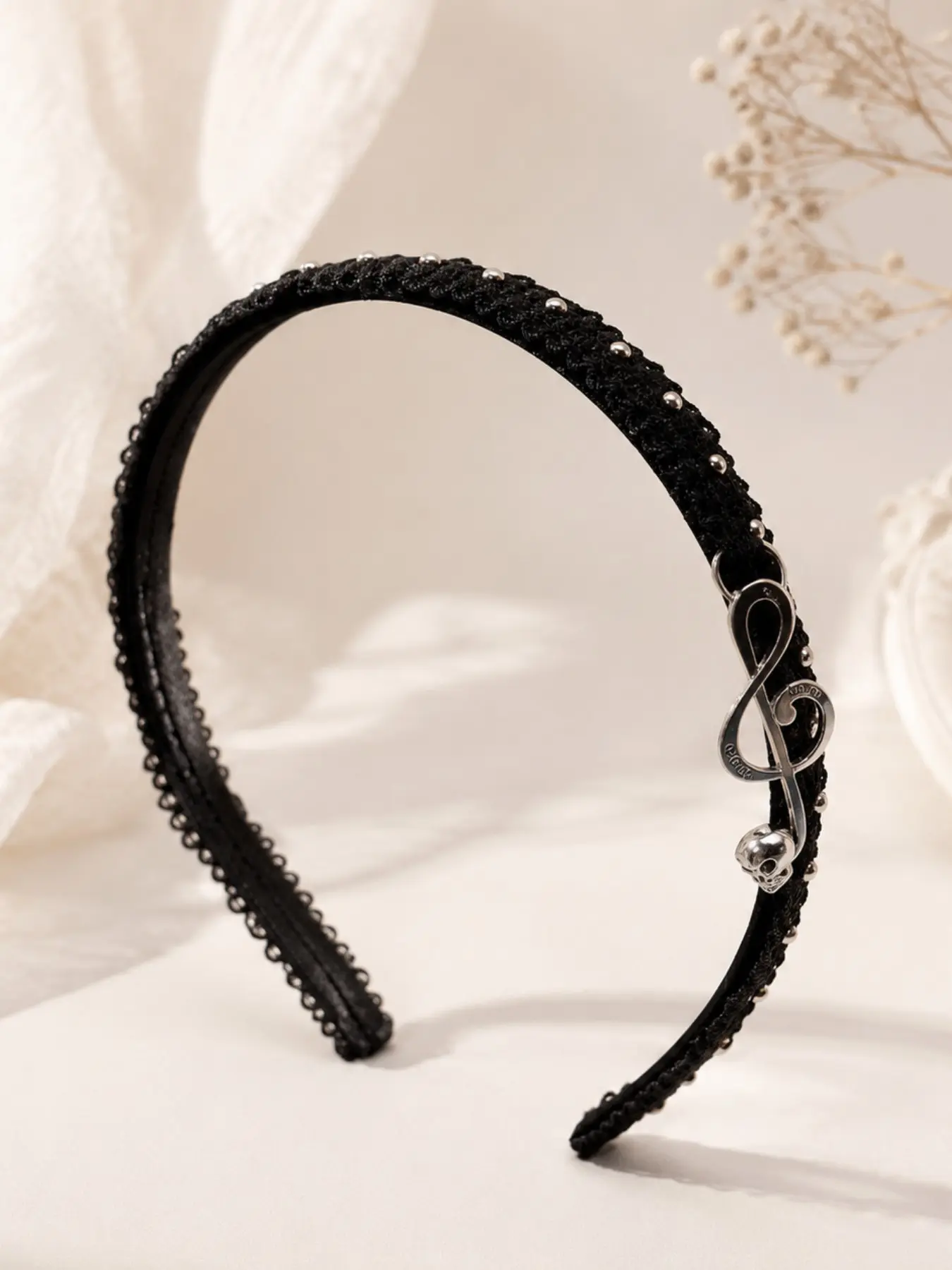 Women's Gothic Lace Hairband, Silver Color Skull Pendant, Millennial Dark Sweet Punk Accessory, Halloween Costume Jewelry