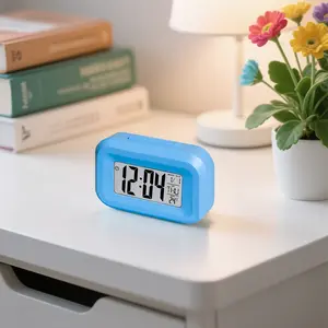 1Pc Compact Smart Countdown Alarm Clock, built with temperature display and loud wake-up alarm. Multi-functional desktop helper powered by 7-cell battery (battery not included), great for work and various daily occasions.