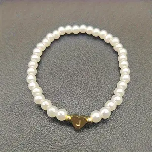 Hot Classic A-Z Heart Lnitial Letter Bracelet Women Temperament Lmitation Imitation Pearl Bead Bracelet for Women Jewelry Gift