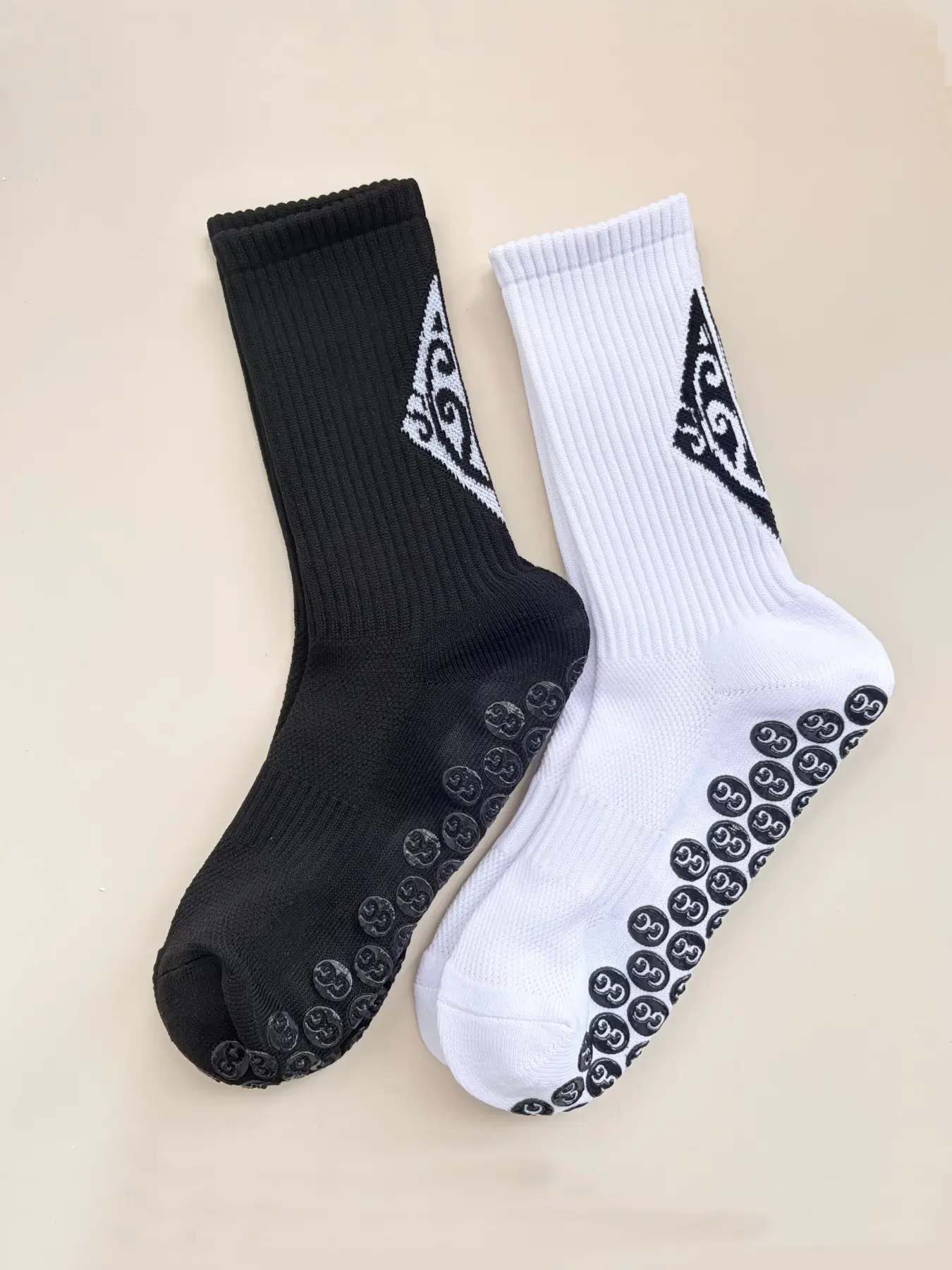 Men's Solid Color Breathable Mesh Professional Sports Soccer Socks, Basketball Socks, Mid-Calf Socks, 1/2/6/10 Pairs