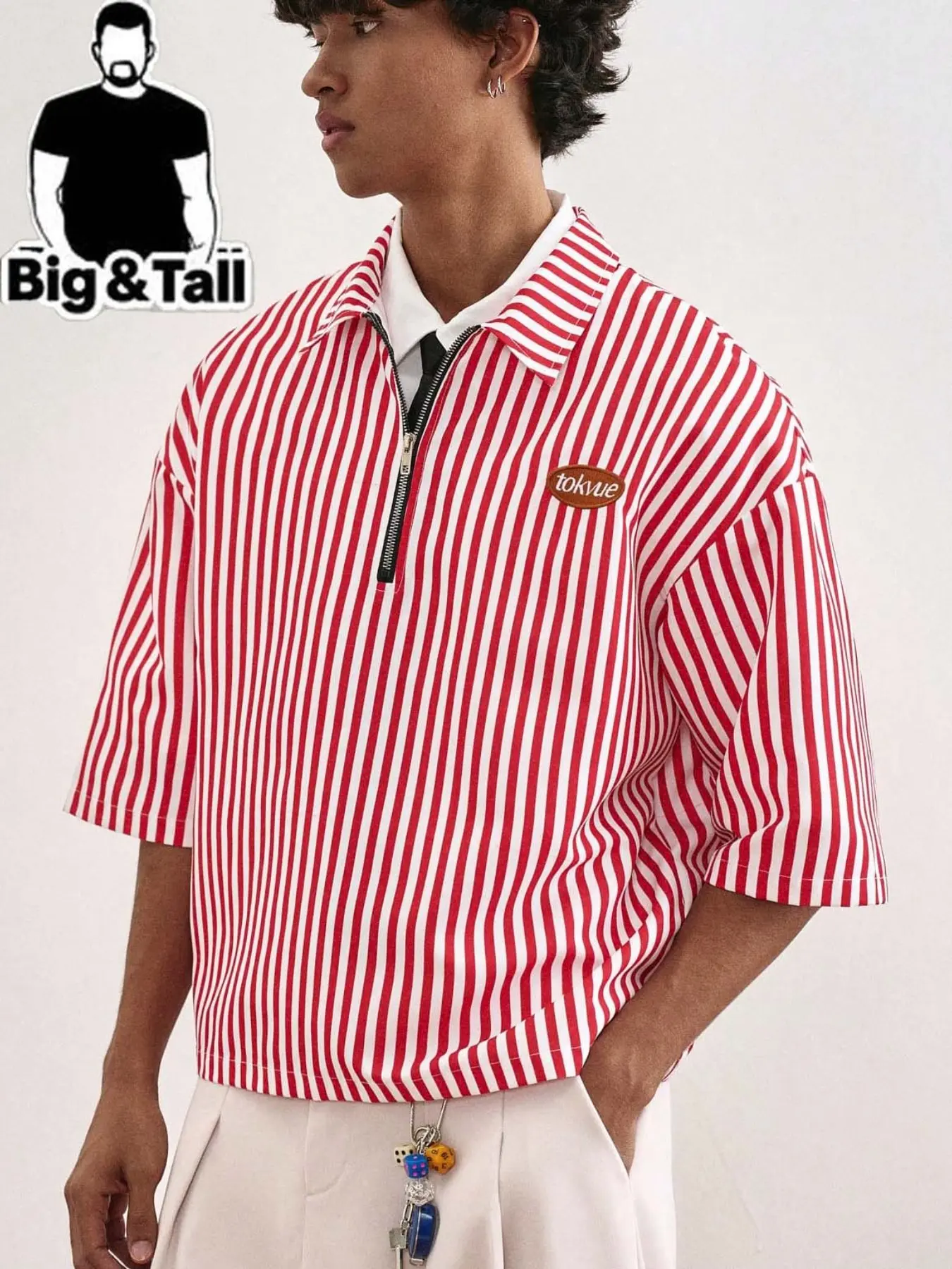 Big And Tall Men's Red White Vertical Stripe Short Sleeve Classic Polo Shirt, Half Zip Placket Brown Leather Tokvue Patch Logo, Loose Oversized Street Fit, Plus Size Retro Preppy Daily Casual Top, Casual Polo Shirts