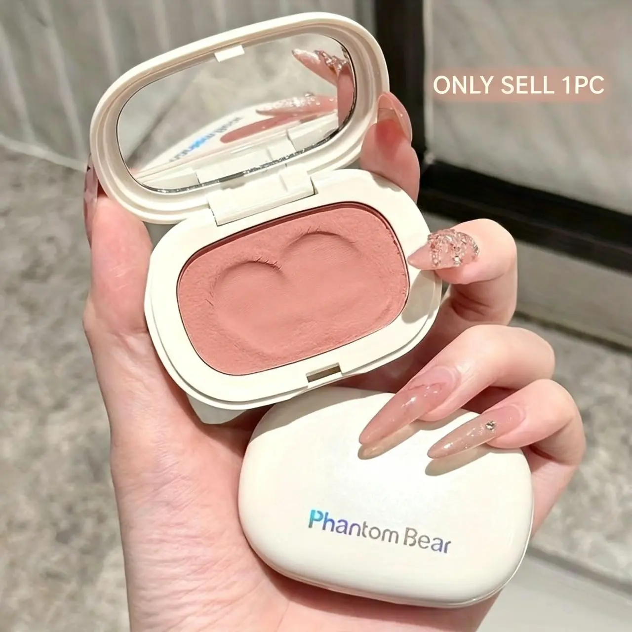 Phantom Bear Single Color Potato Mashed Blush Makeup, Beauty Cosmetics, Cosmetics Products, Mochi-inspired Shade, Powder-Free, Low-Saturation, Long-Lasting, Natural Matte Blush Cream, Round Small Box, Travel-Friendly and Portable.