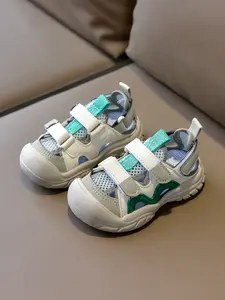 Toddler Colorblock Closed-Toe Functional Sandals, Breathable Mesh Upper, Velcro Closure, Anti-Collision Toe, Non-Slip Rubber Sole, Summer Wear