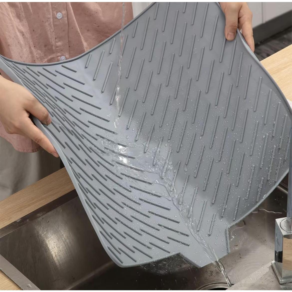 Extra-Large Silicone Dish Drying Mat with Integrated Drain Lip Easy-to-Clean Heat-Resistant Kitchen Counter Drainer Pad for Efficient Drying