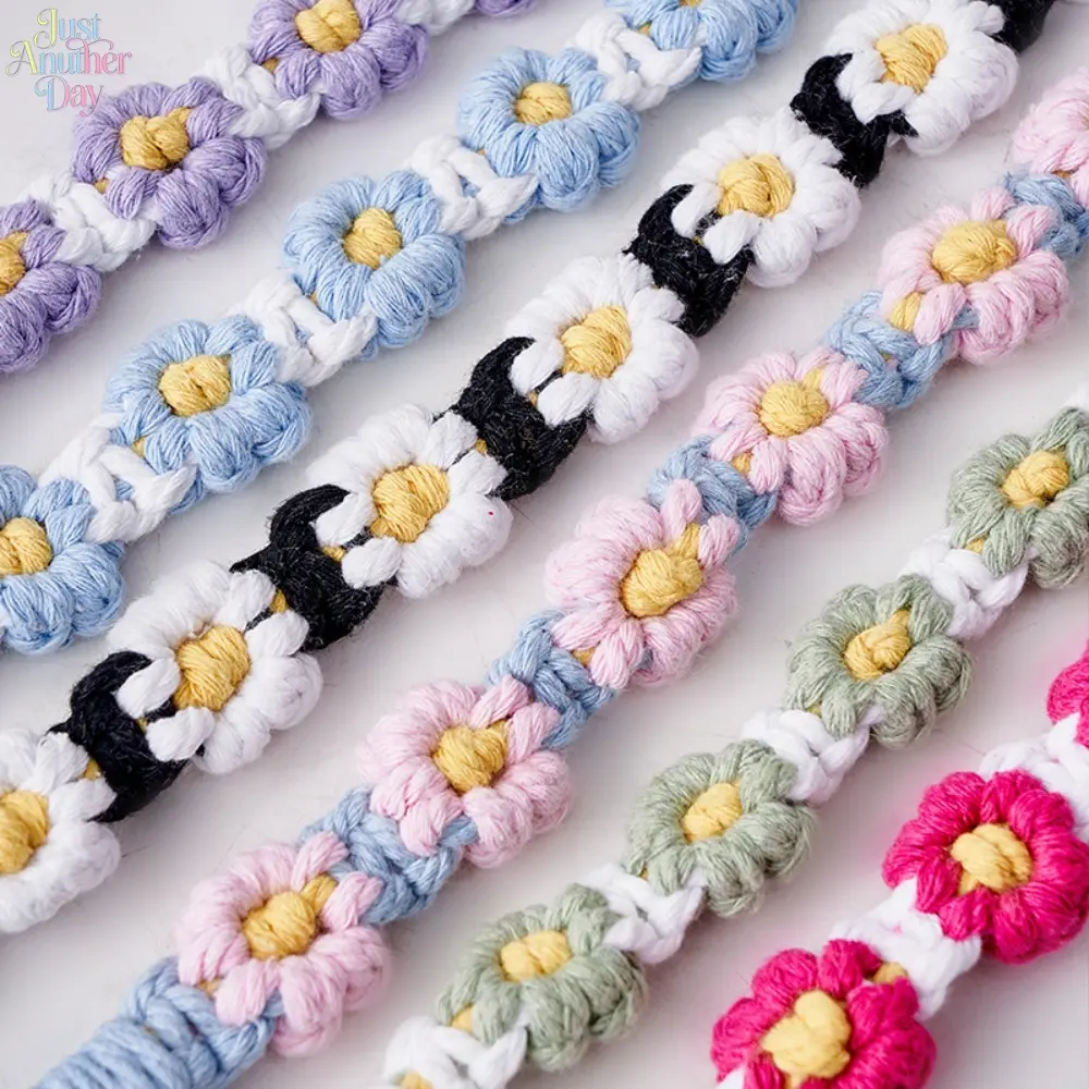 Cute Handmade Crochet Daisy Flower Keychain, Colorful Woven Floral Lanyard, Boho Style Keyring & Bag Charm, Perfect for Keys, AirPods & Bag Decoration