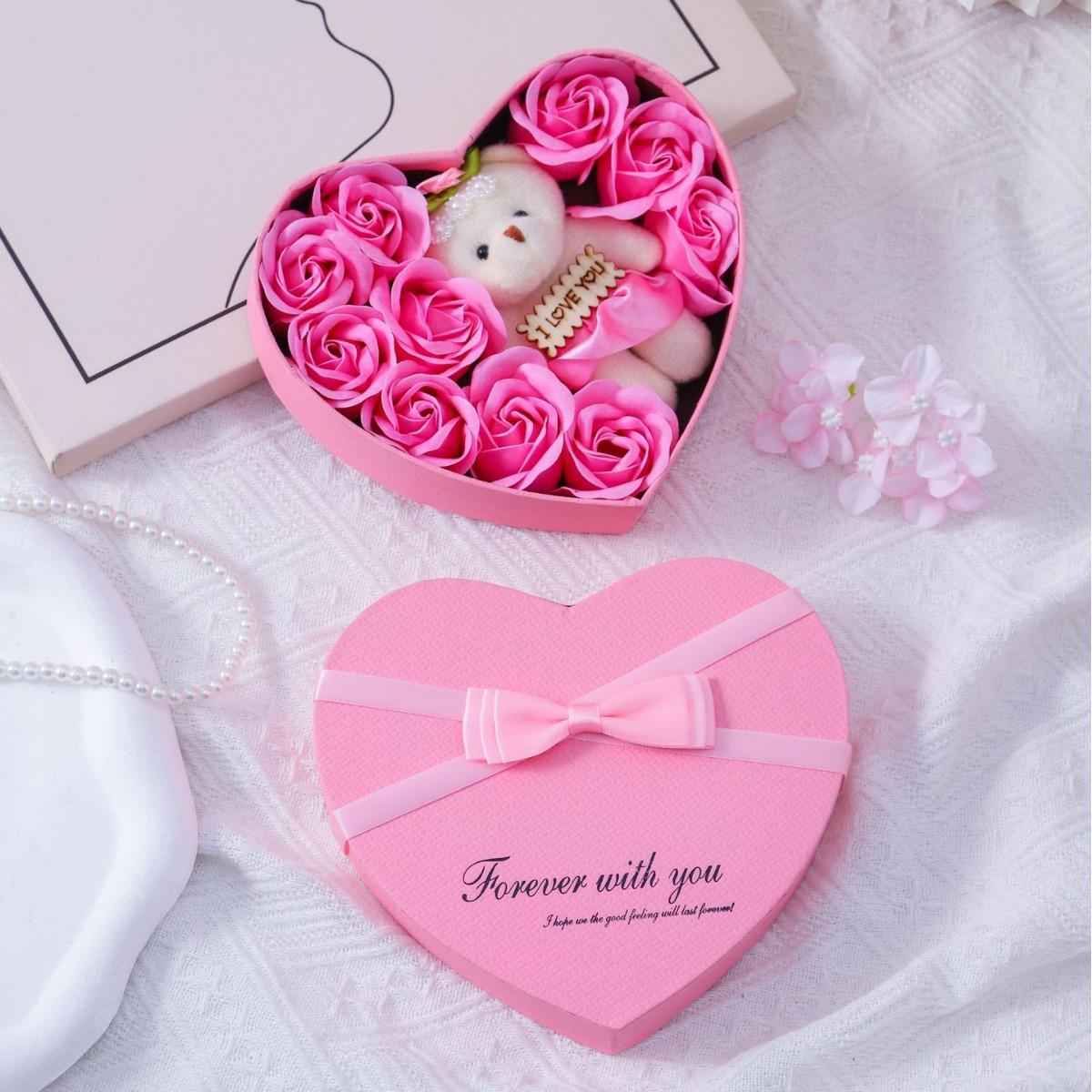 Cross-border Soap Flower Rose Heart-shaped Gift Box, Valentine's Day and Christmas Gift, Heart-shaped Artificial Rose Gift Box and Present