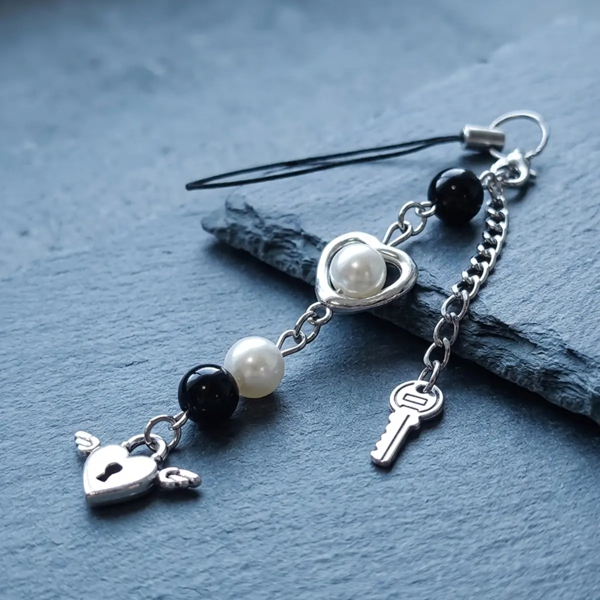 1pc Heart Lock Key Phone Charm, Angel Wings Pearl Bead Keychain Lanyard Strap With Silver Chain Cute Y2K Coquette Bag Charm For Phone Case Camera Backpack Women Gift Beaded Phone Chain