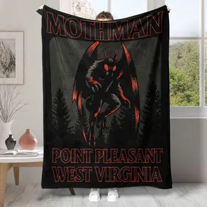 Gothic Vampire and Bat Pattern Blanket - Soft flannel in black and red accents, suitable for all seasons, sofa bedspread - Machine washable, modern home décor, perfect for Halloween, birthdays, and Christmas gifts - Dark fantasy style bedding with strikin