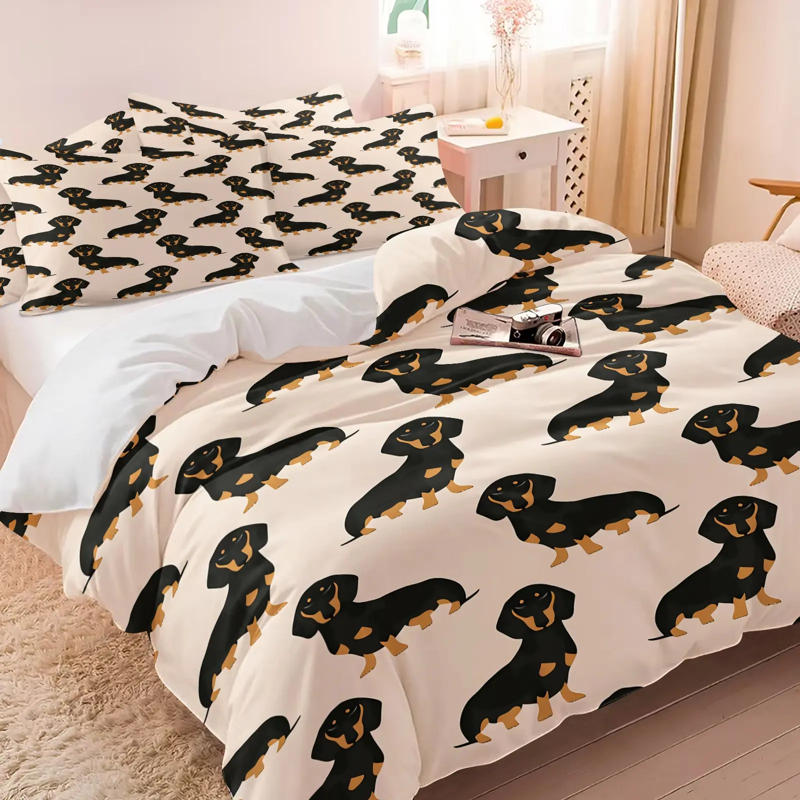 Minimalist Kawaii Cartoon Black Tan Dachshund Sausage Dog Print Duvet Cover Set, Includes 1 or 2 Pillowcases Soft Anti-Fade Fabric, Kawaii Pet Dog Bed Set All Size, Neutral Cream Girls Bedroom Decor & Gift For Dachshund Lovers