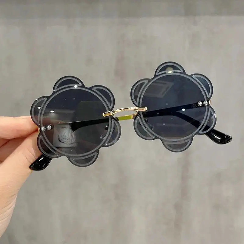 2026 new hot item Flower Shape Sunglasses for Women  Fashion Rimless Metal Leg Designer Sunglasses Woman Korean Style Female Sunglass