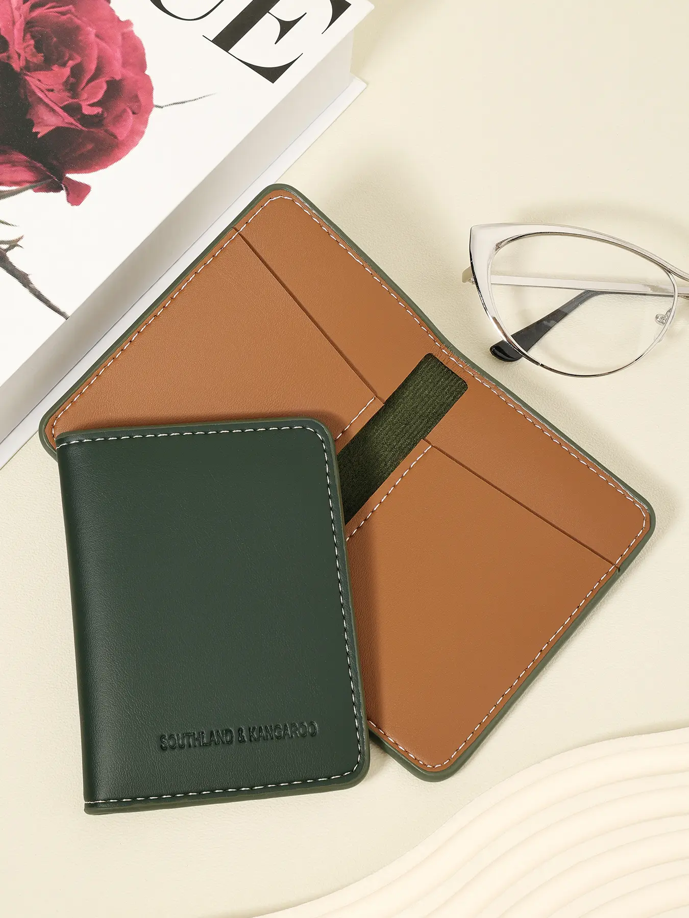Fashionable and minimalist short double stack wallet, lightweight portable small credit card holder and notepad, women's multifunctional handbag and coin wallet