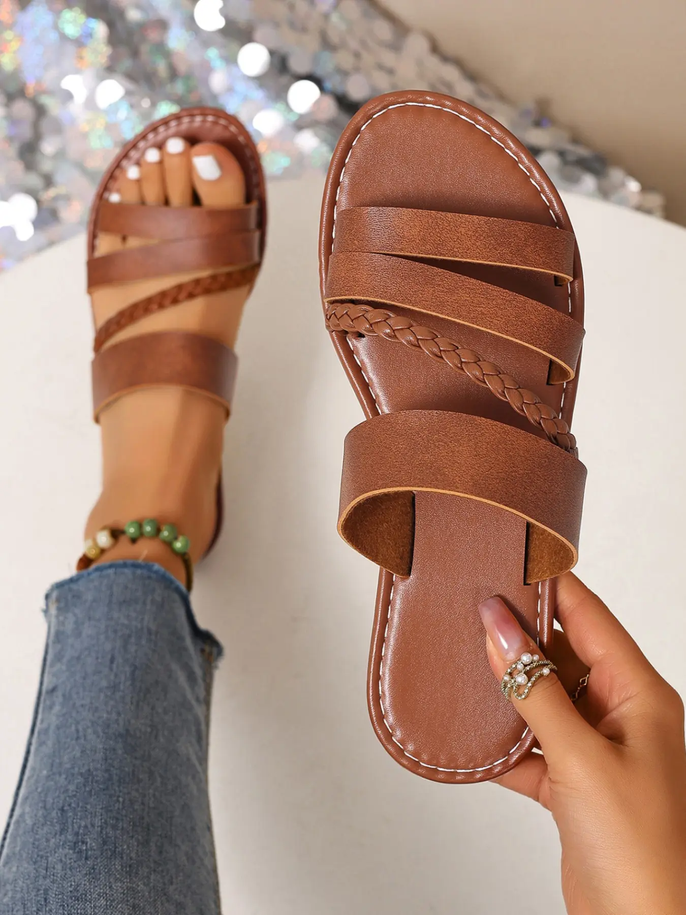 Women's Wide Fit Plus Size Flat Sandals, Round Toe Low Heel Strap Slip-On, Open-Toe Outdoor Slippers, Comfortable Casual Footwear, Fashion Slides, Daily Wear Sandals