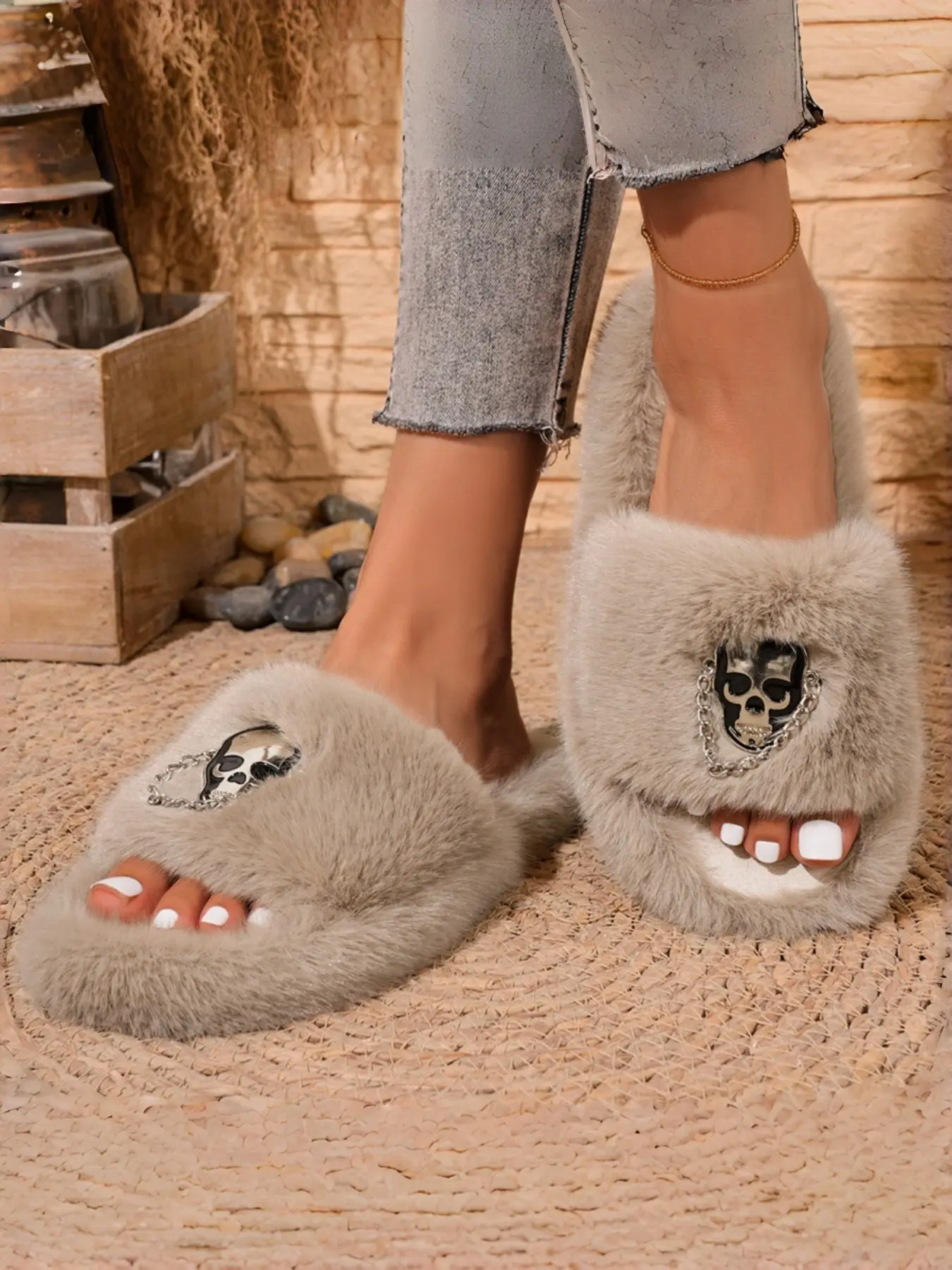 Women's Punk Style Slippers, Skull Metal Chain Decor, Soft Textile Upper, Rubber Sole, Fall & Winter, Comfortable Anti-Slip Home Shoes