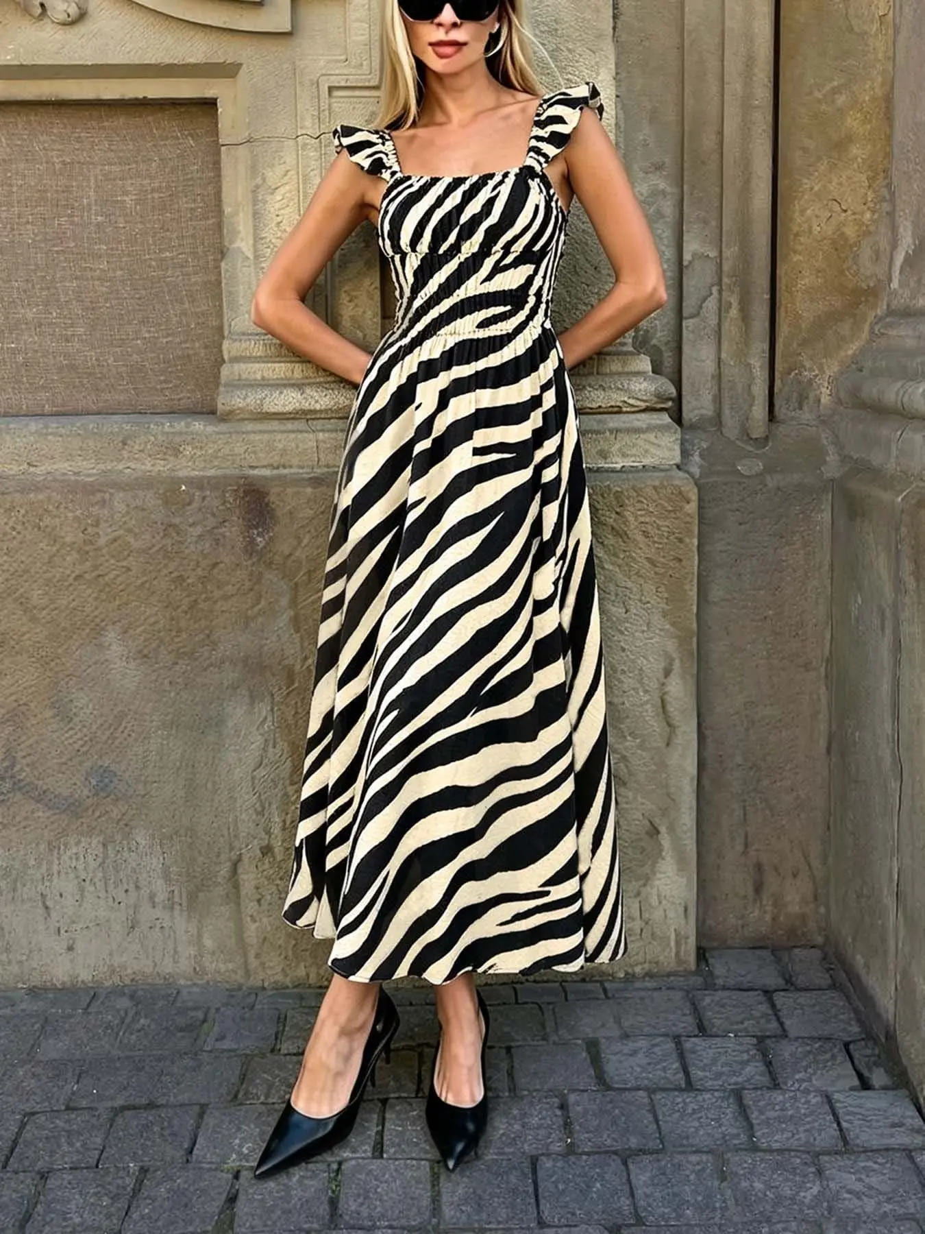 Elegant Zebra Print Women's A-Line Dress, Sleeveless Square Neck Pleated Chest Long Dress, Summer Fashion, Ladies' Clothing